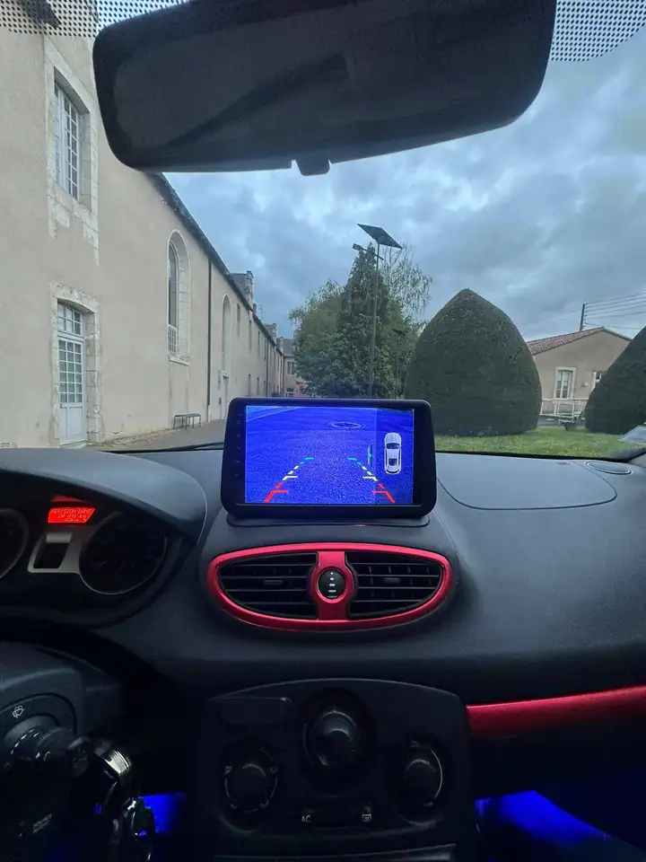 Renault Clio Citadine 5 portes — photo 9