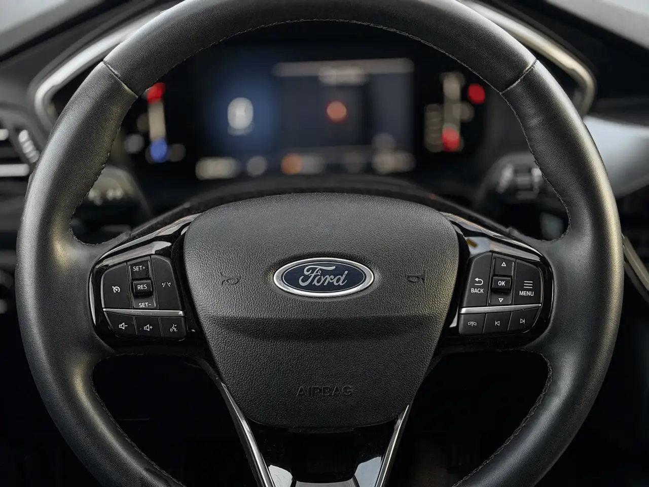 Ford Escape снимка Ford Escape