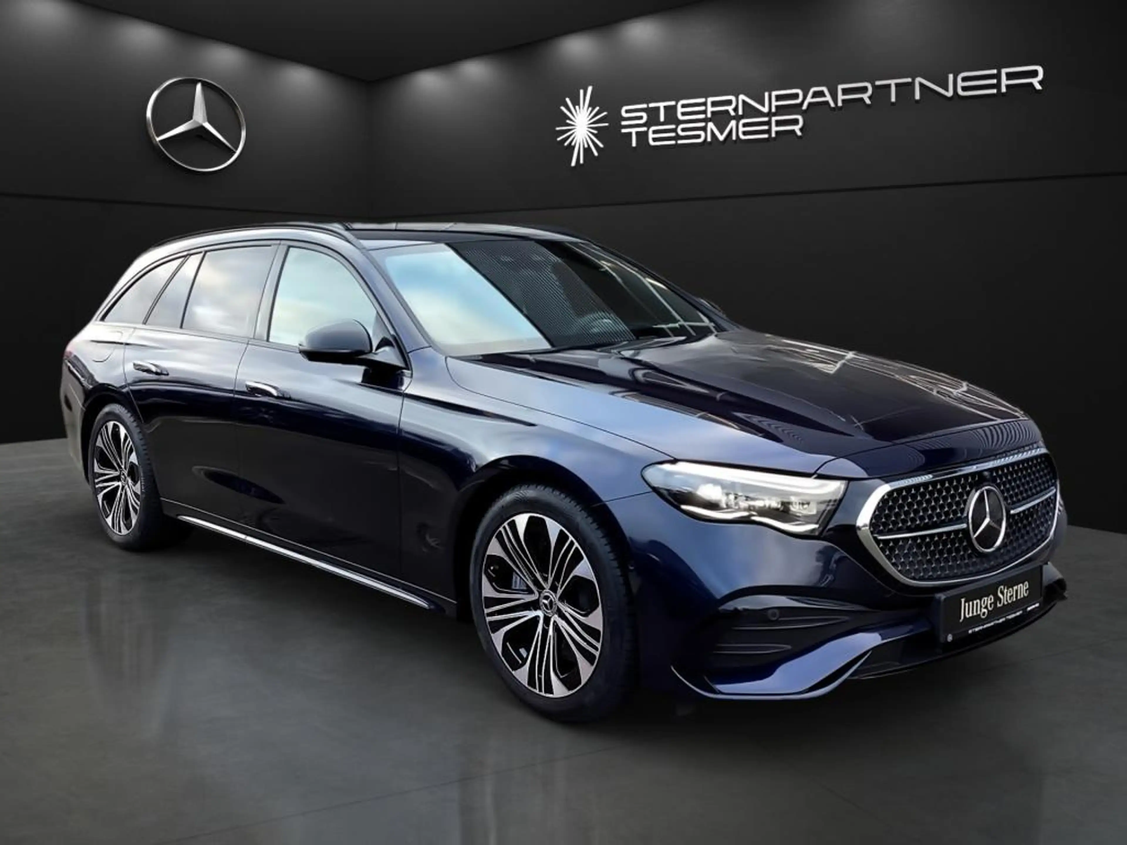 Mercedes-Benz E 300 de T AMG +360°+MEMORY+AMBI+TOTW+DISTR+AHK — photo 2