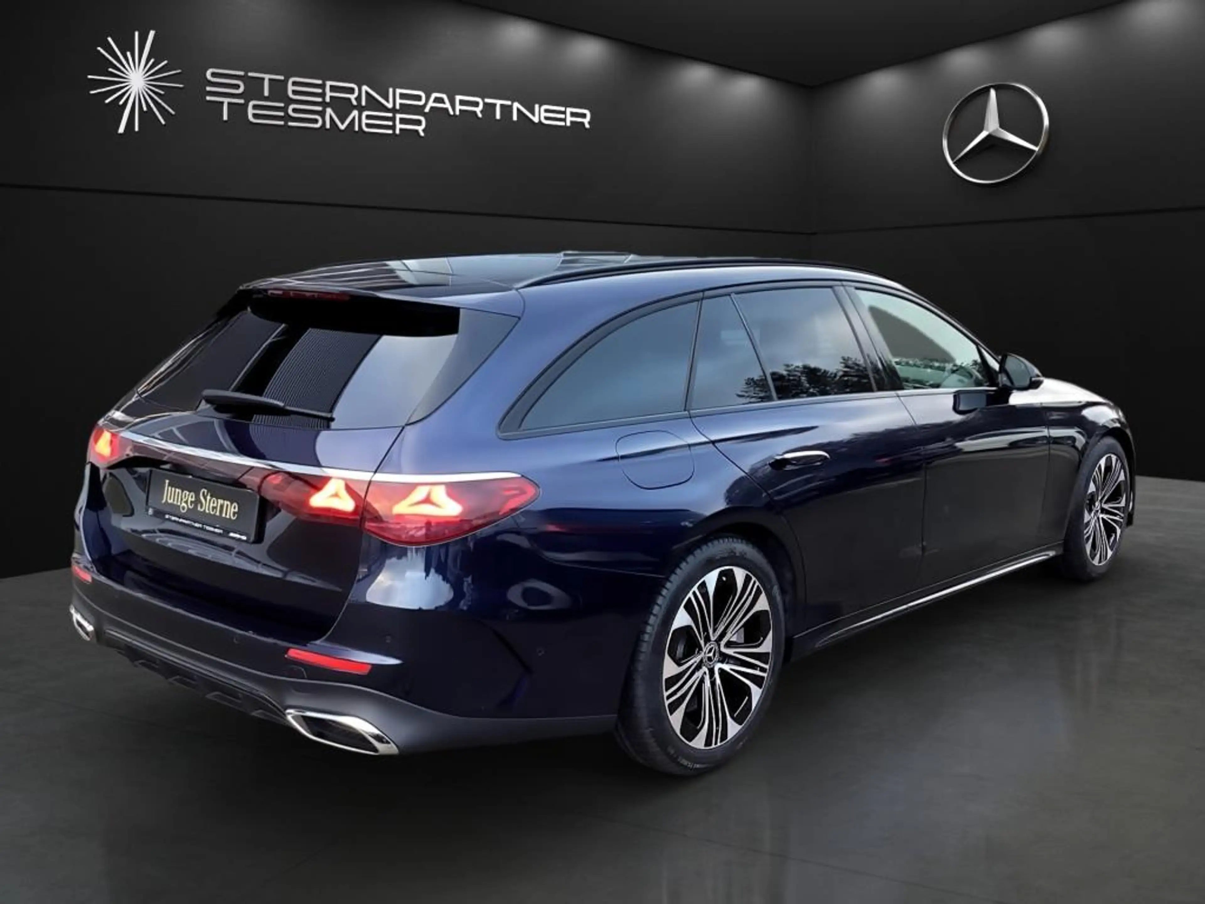 Mercedes-Benz E 300 de T AMG +360°+MEMORY+AMBI+TOTW+DISTR+AHK — photo 4