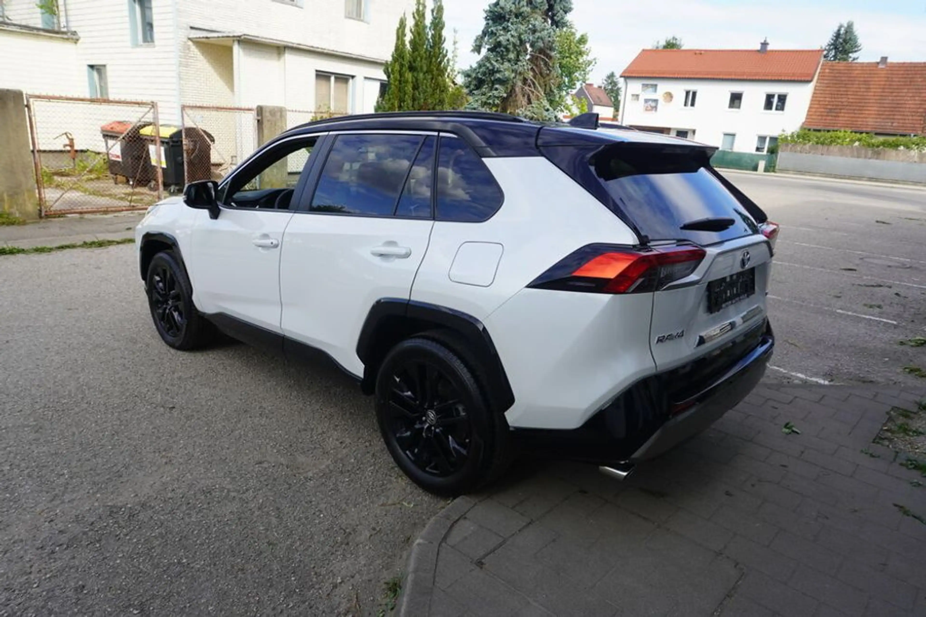 Toyota RAV 4 2,5 Hybrid Style 2WD Aut. — photo 3