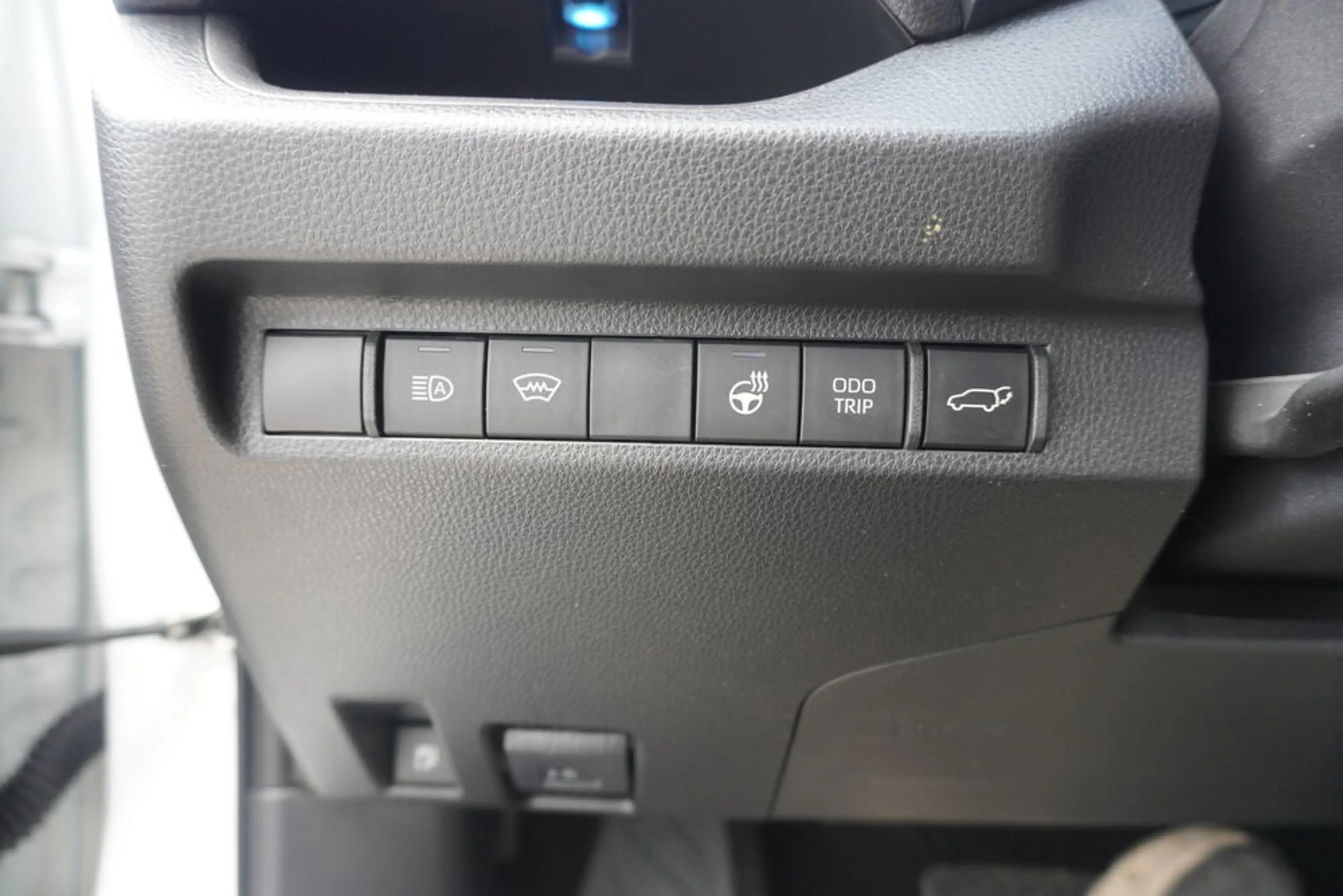 Toyota RAV 4 2,5 Hybrid Style 2WD Aut. — photo 11
