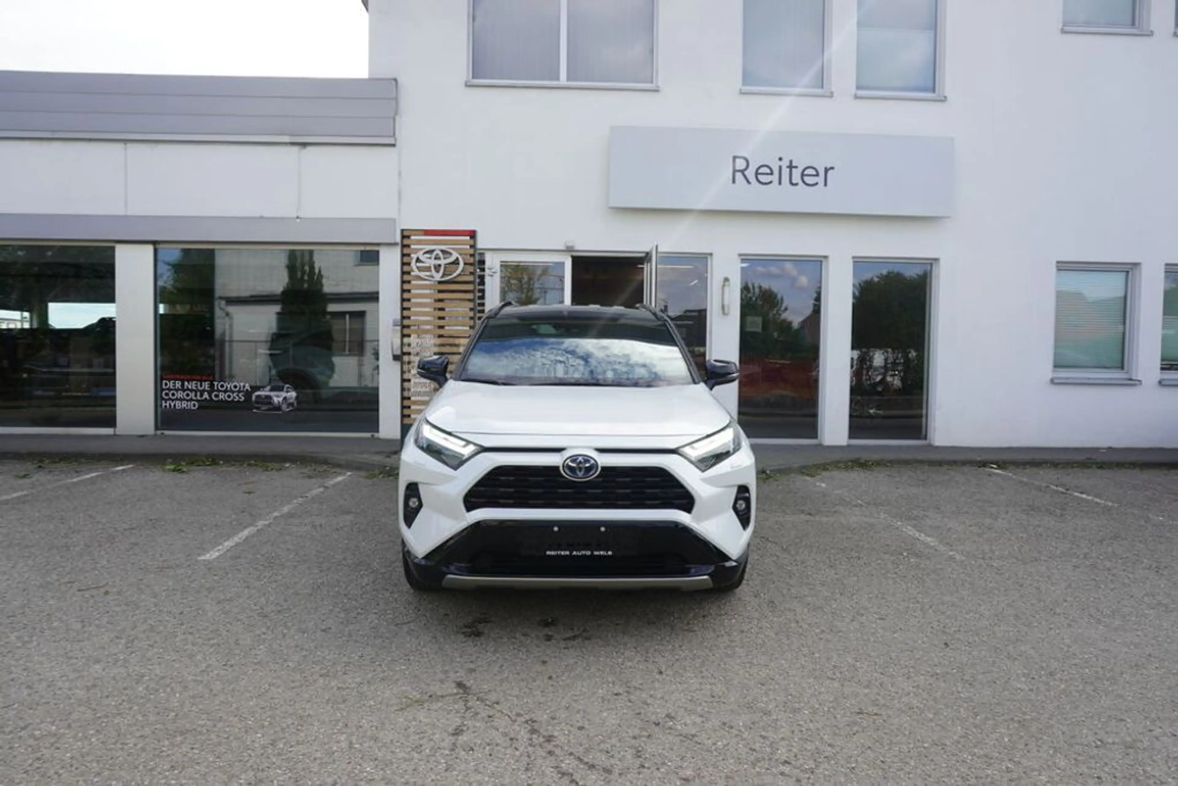 Toyota RAV 4 2,5 Hybrid Style 2WD Aut.