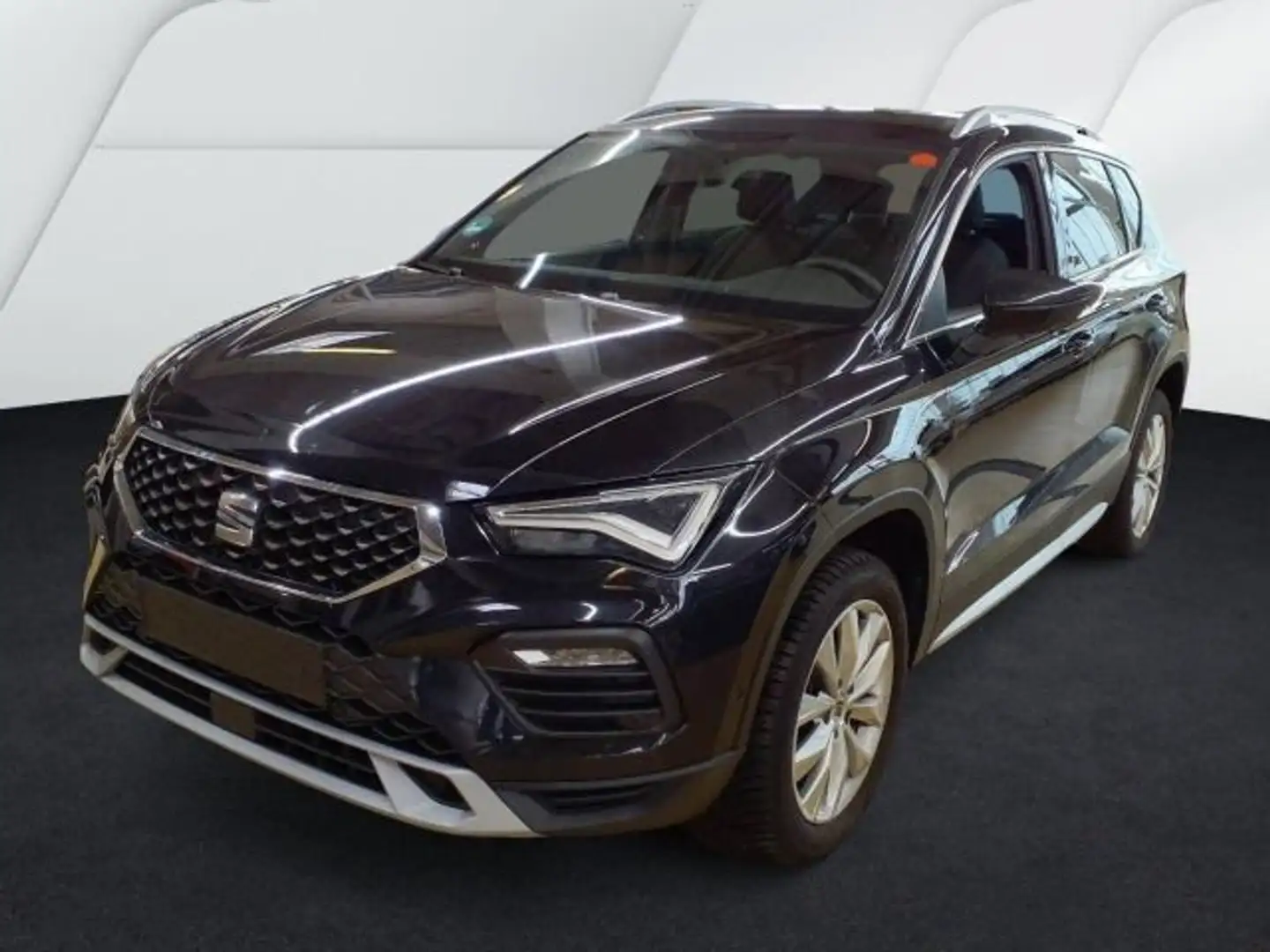 SEAT Ateca 1.5 TSI DSG X-PERIENCE LED+NAV+ACC+SHZ+RFK Schwarz - 2