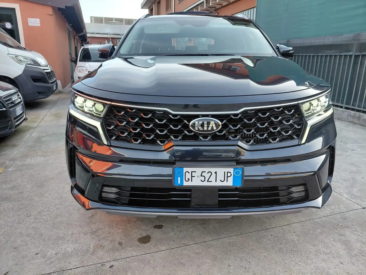 Kia Sorento Sorento IV 2021 1.6 t-gdi hev Evolution awd at6 Grau - 2
