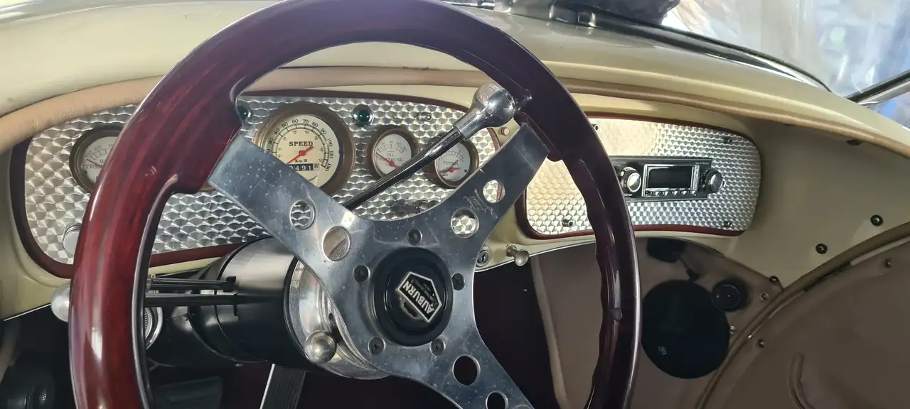 AUBURN Speedster Boattail Super Charger, foto 9