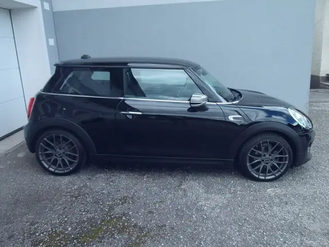 MINI One One "Chili"  LED, SHZ, NSW, SPORTSITZE, PDC