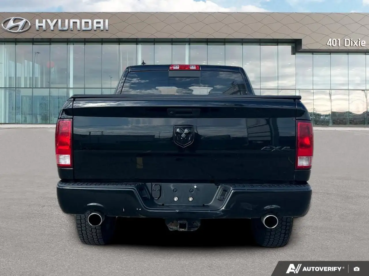 RAM 1500 снимка RAM 1500