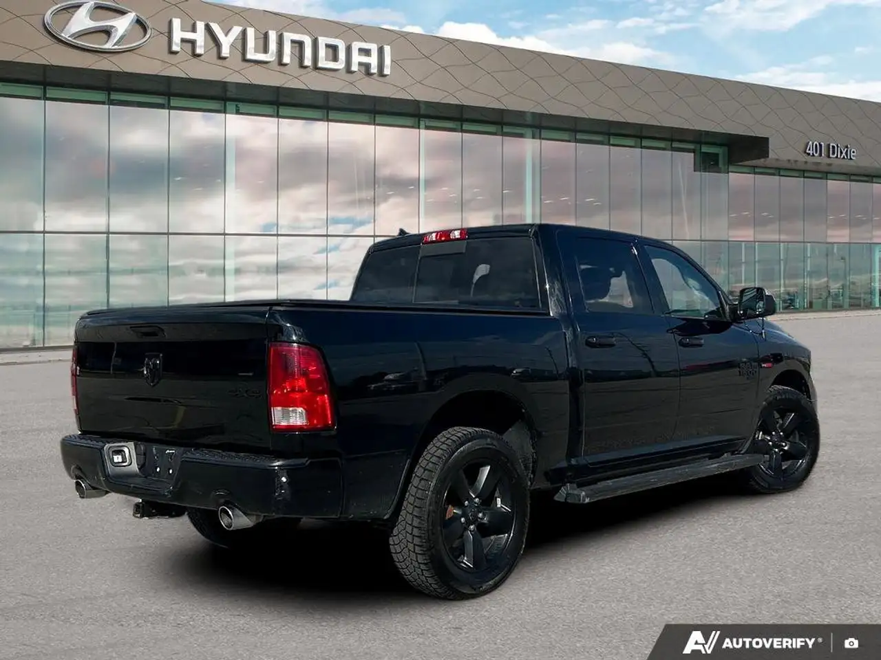 RAM 1500 снимка RAM 1500