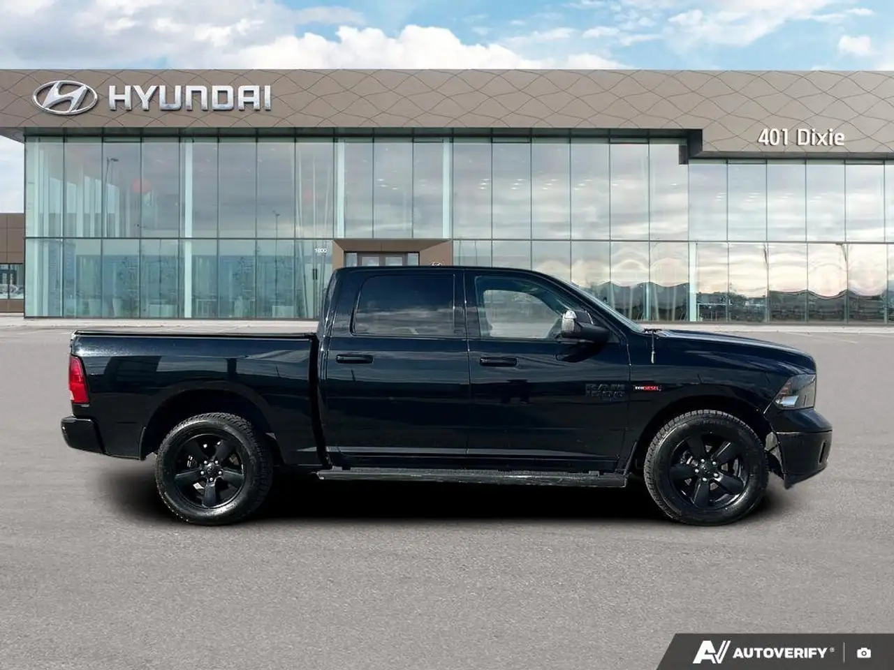 RAM 1500 снимка RAM 1500