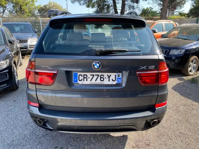 BMW X5 view 13