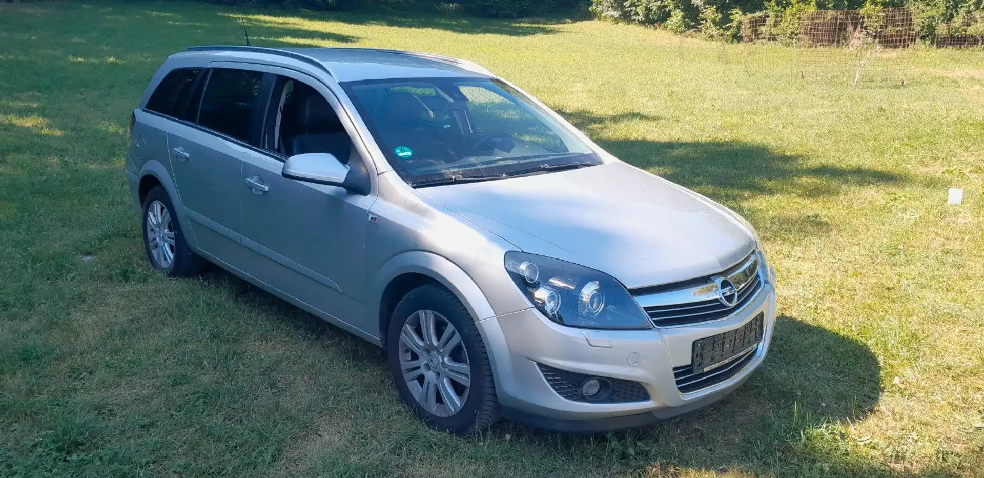 Opel Astra H Caravan Innovation "110 Jahre" Argento - 1