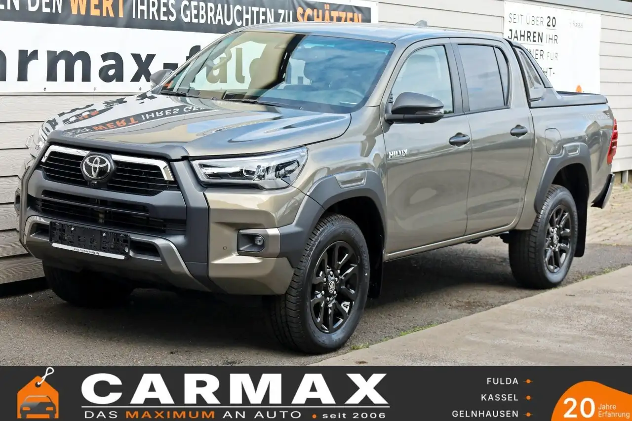 Toyota Hilux Sport Invincible ,Navi,Kamera,Rollo 13