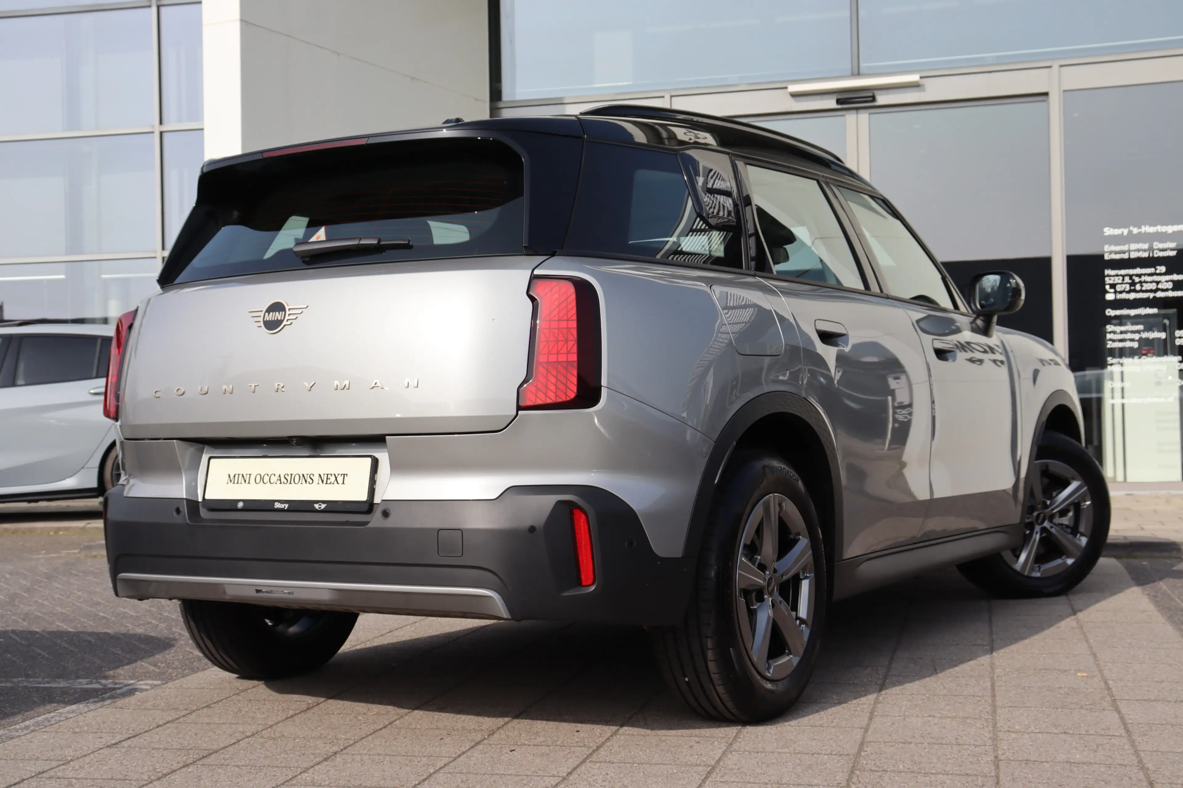 MINI Countryman C Automaat / Classic / Pakket XS / 17" Profile Spoke — photo 11