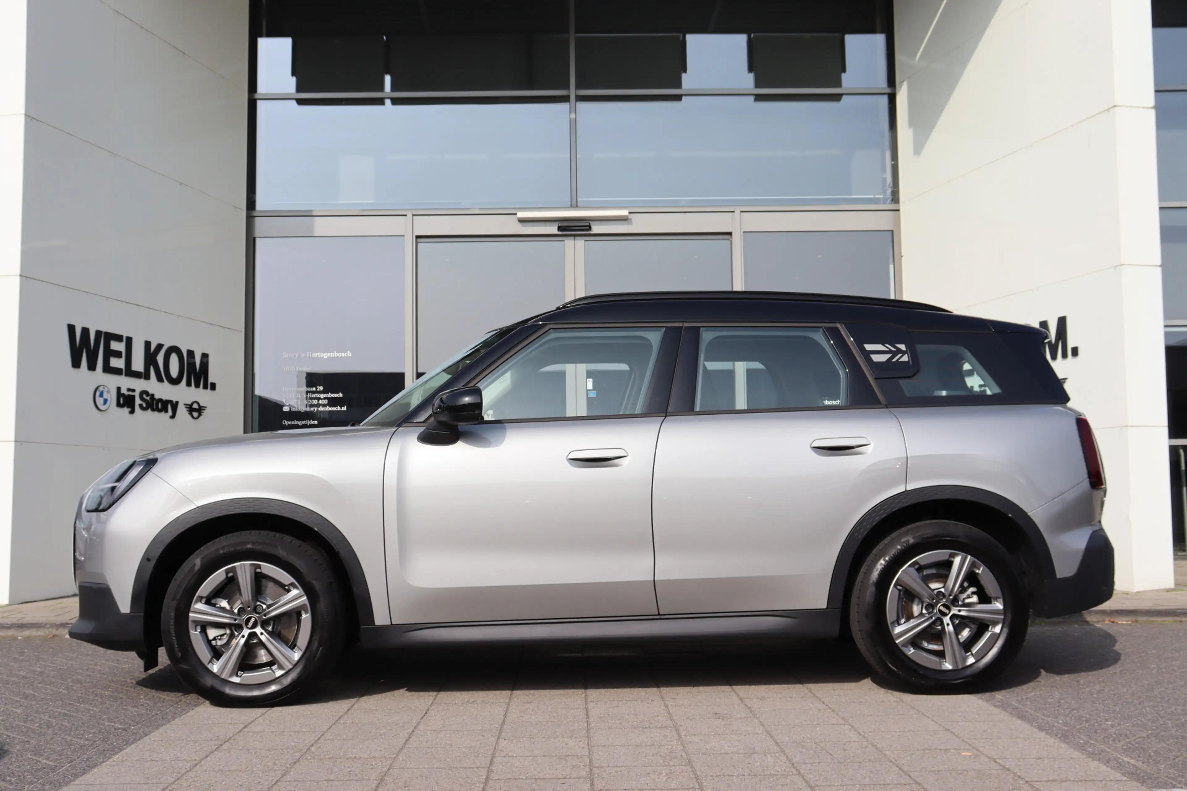 MINI Countryman C Automaat / Classic / Pakket XS / 17" Profile Spoke — photo 7