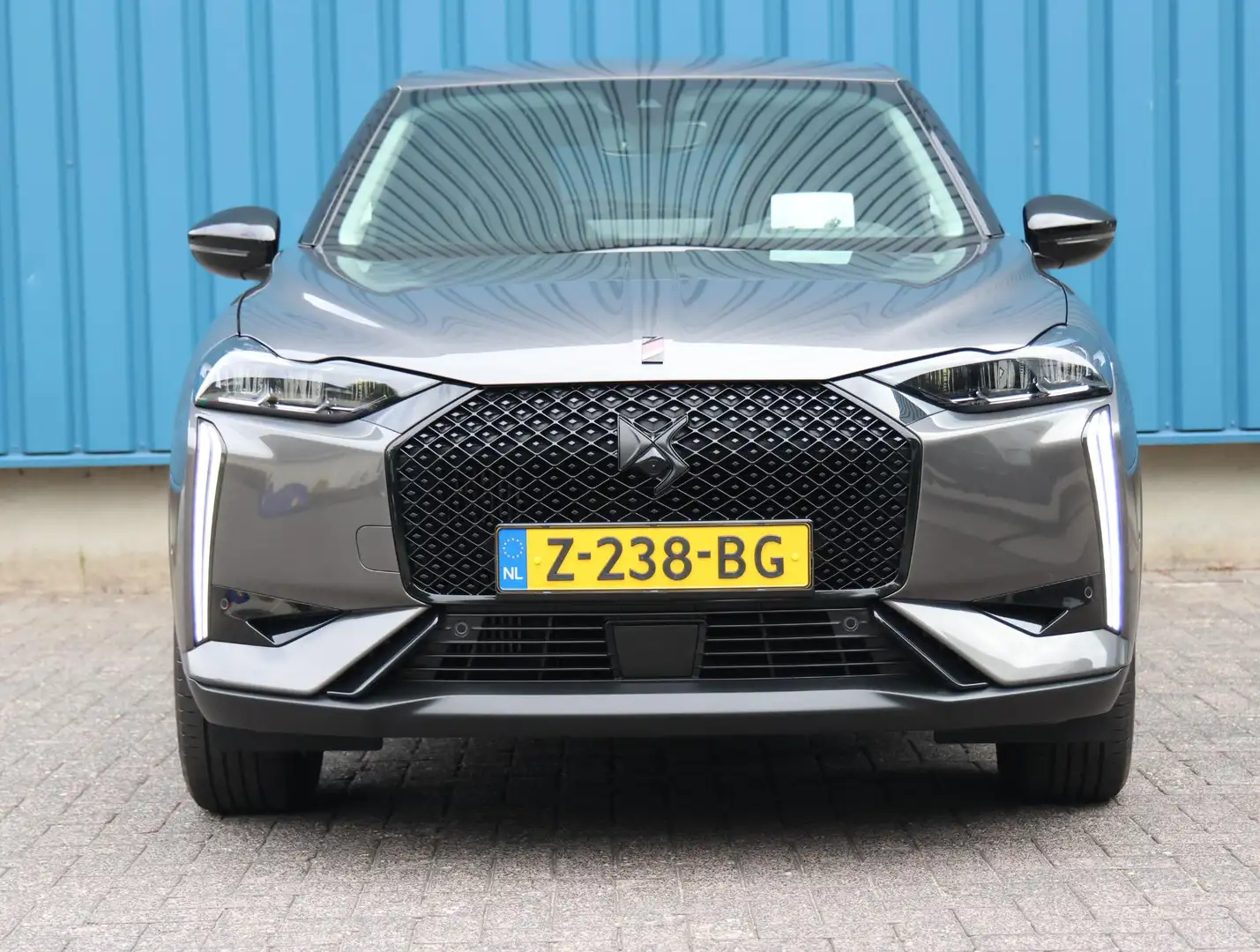 DS Automobiles DS 3 1.2 130PK Performance Line | AppleCarPlay/AndroidA Grijs - 2