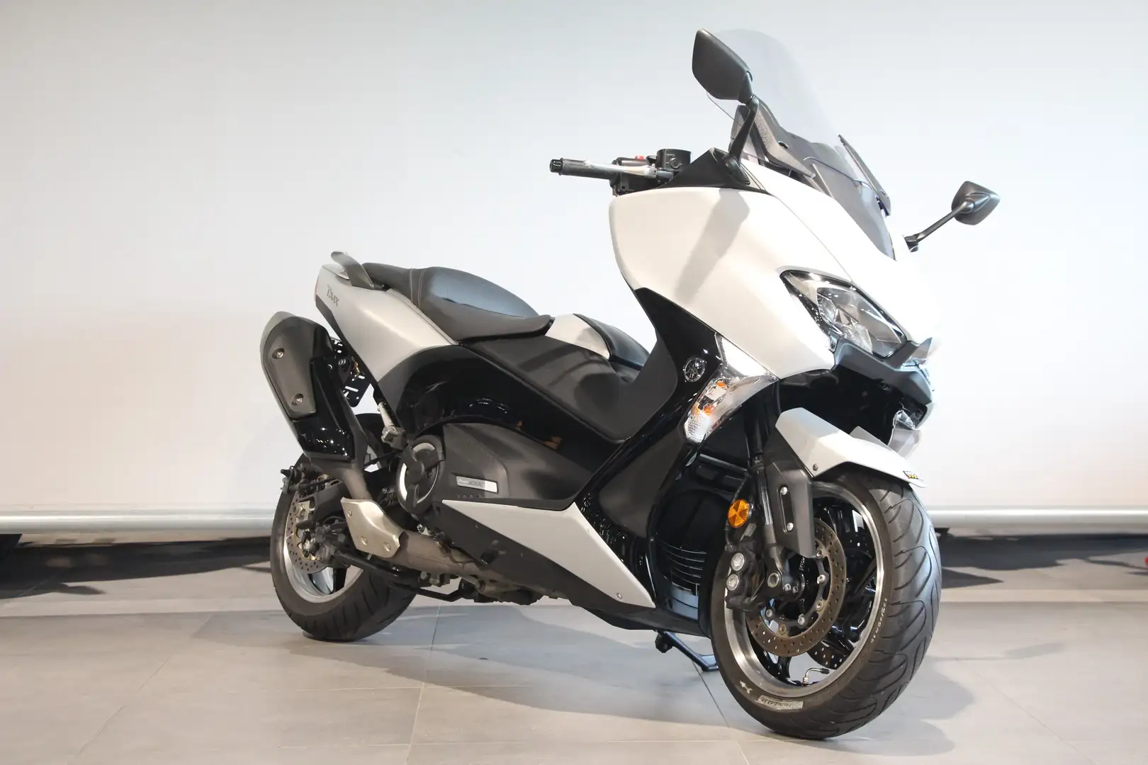 Yamaha TMAX 530 T-MAX DX BOMVOL EXTRA'S Gris - 2