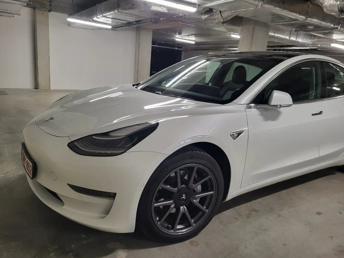 Tesla Model 3 Long range all-wheel drive Dual Motor Performance Blanc - 1