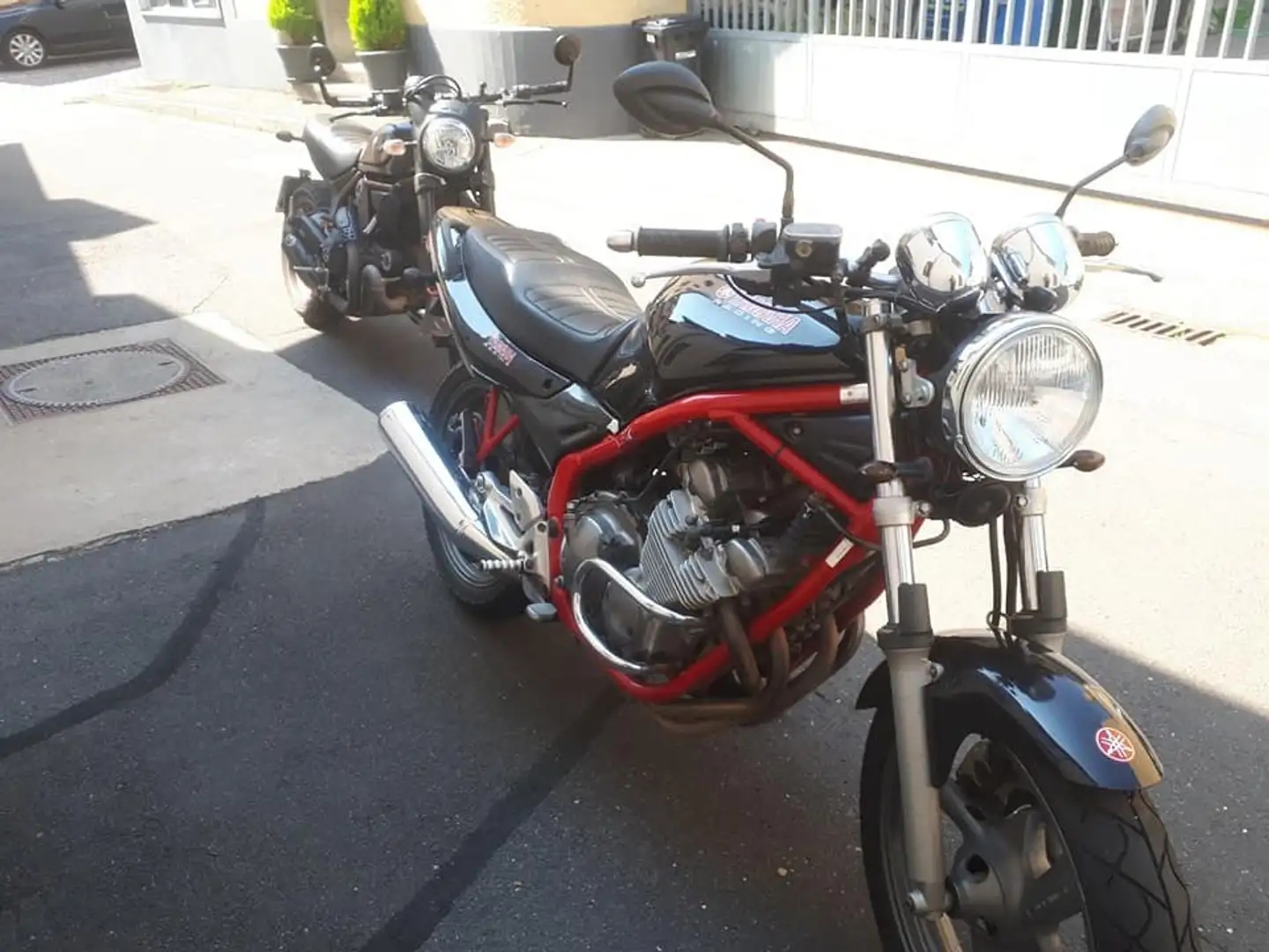 Yamaha XJ 600 4LX - 2