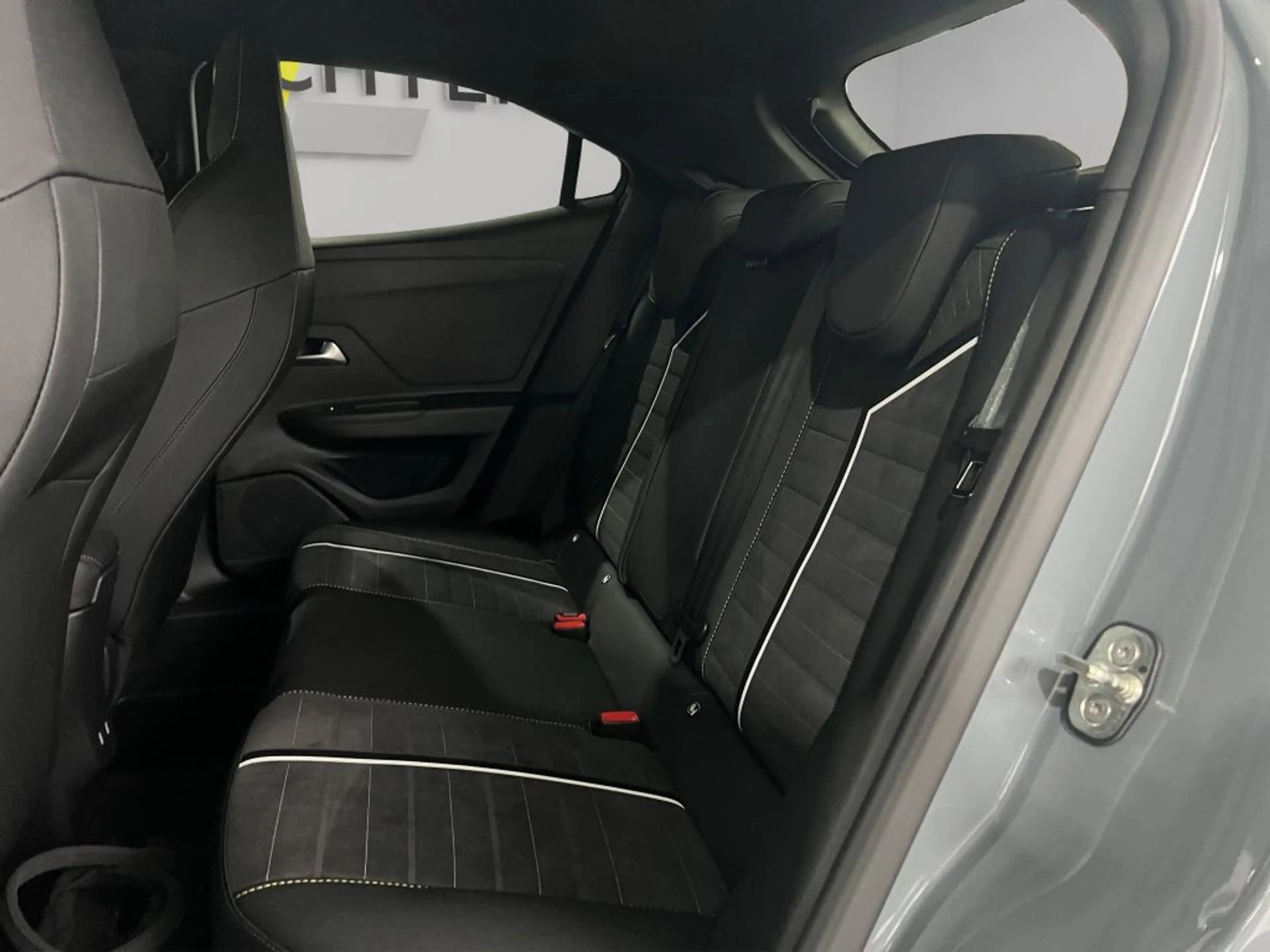Opel Mokka-E GSE — photo 15