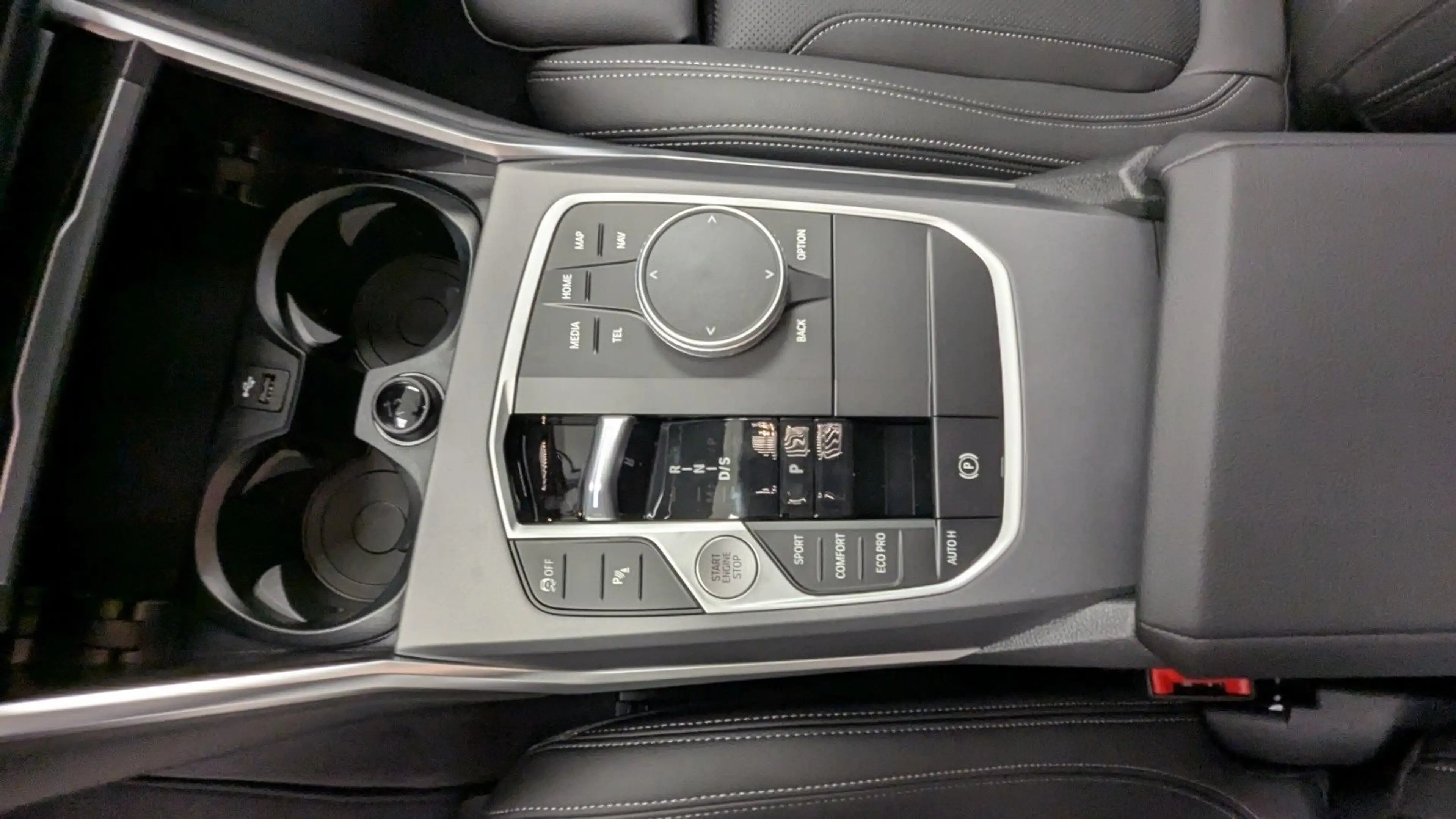 BMW 318 d Touring ACC RFK NAVI LED Sound Syst. DAB — photo 12