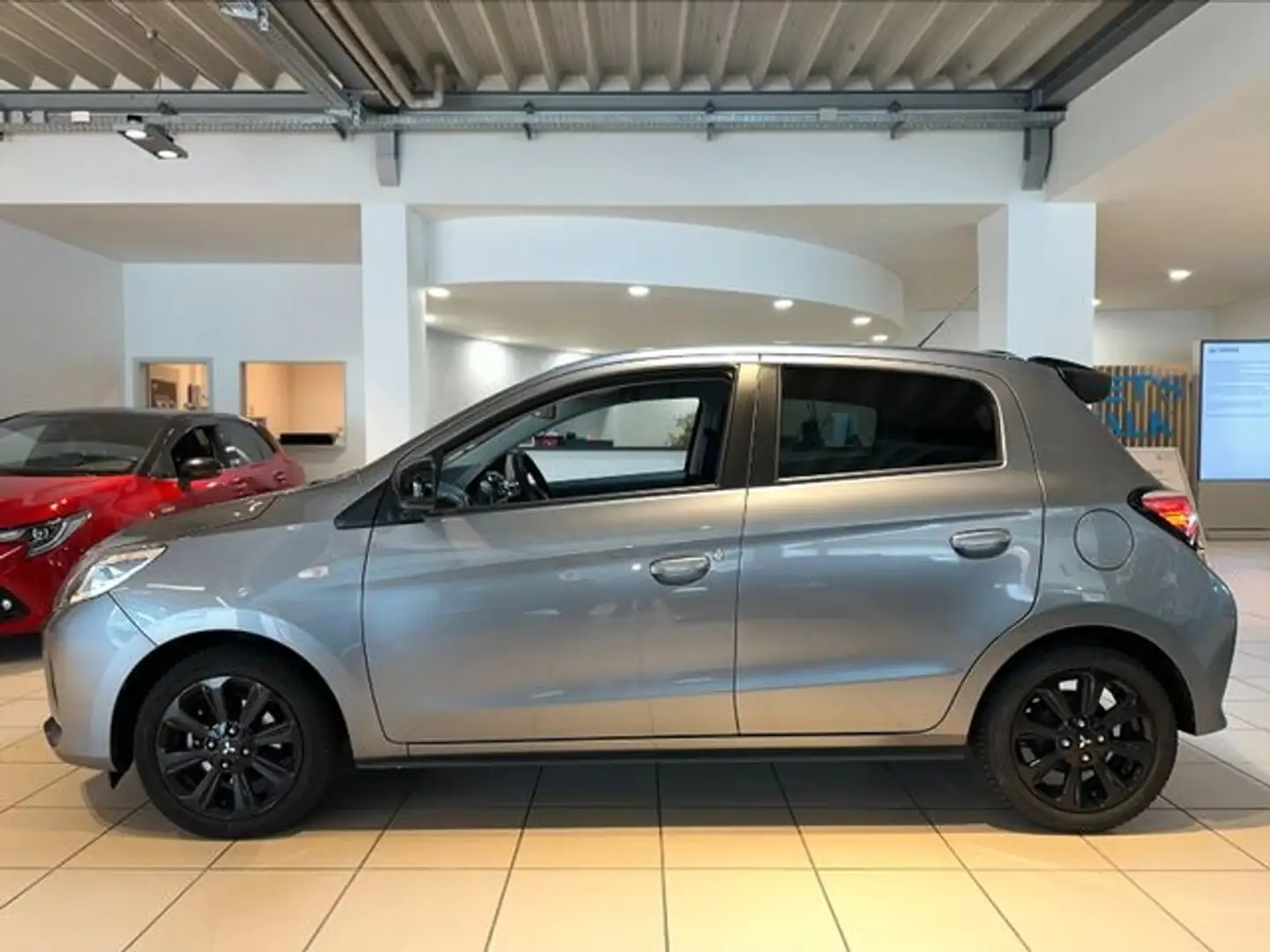 Mitsubishi Space Star Spirit+ Black (Navi, Apple Carplay) Grau - 2