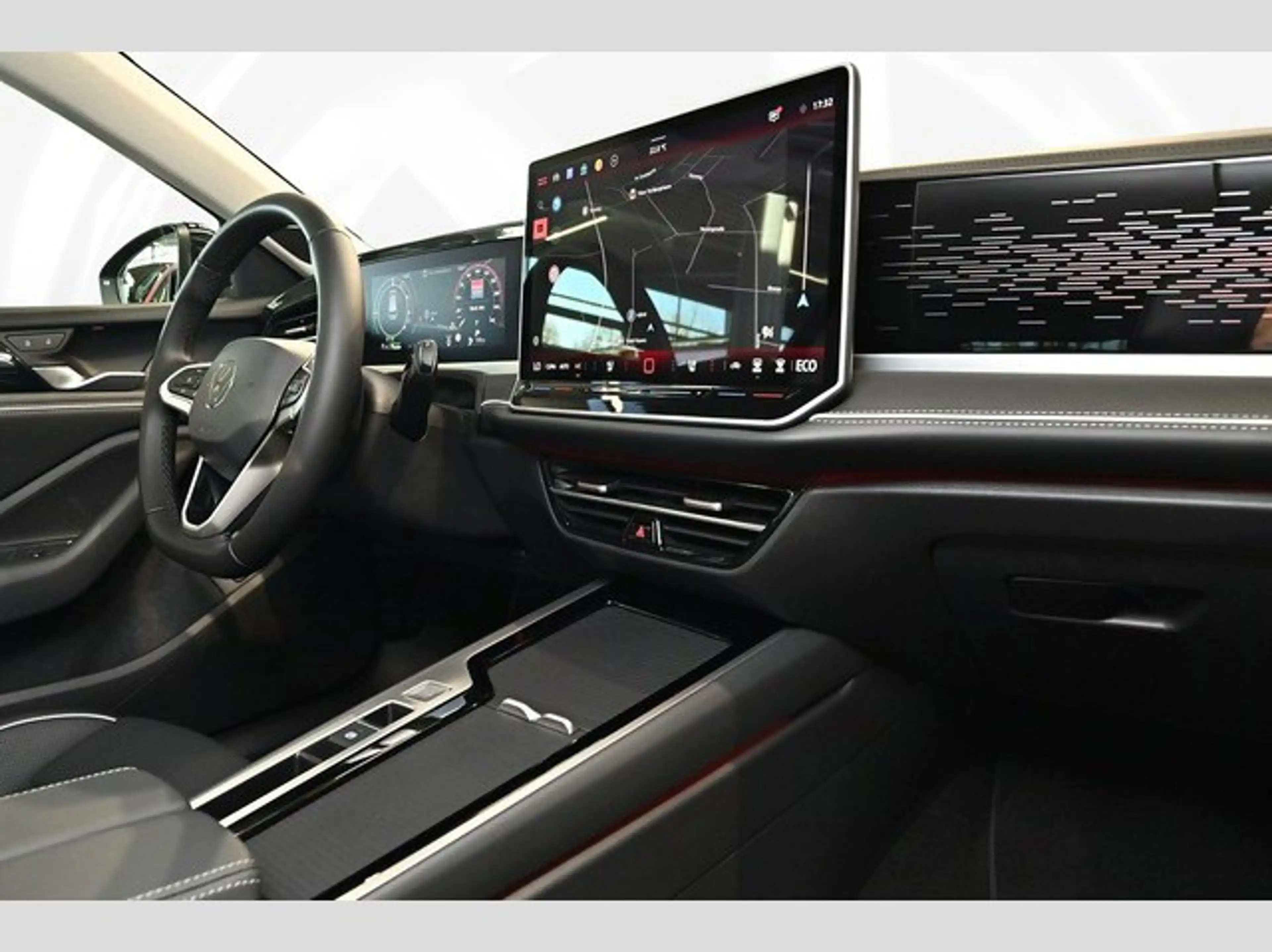 Volkswagen Passat Variant 1,5 l eHybrid DSG Elegance — photo 11