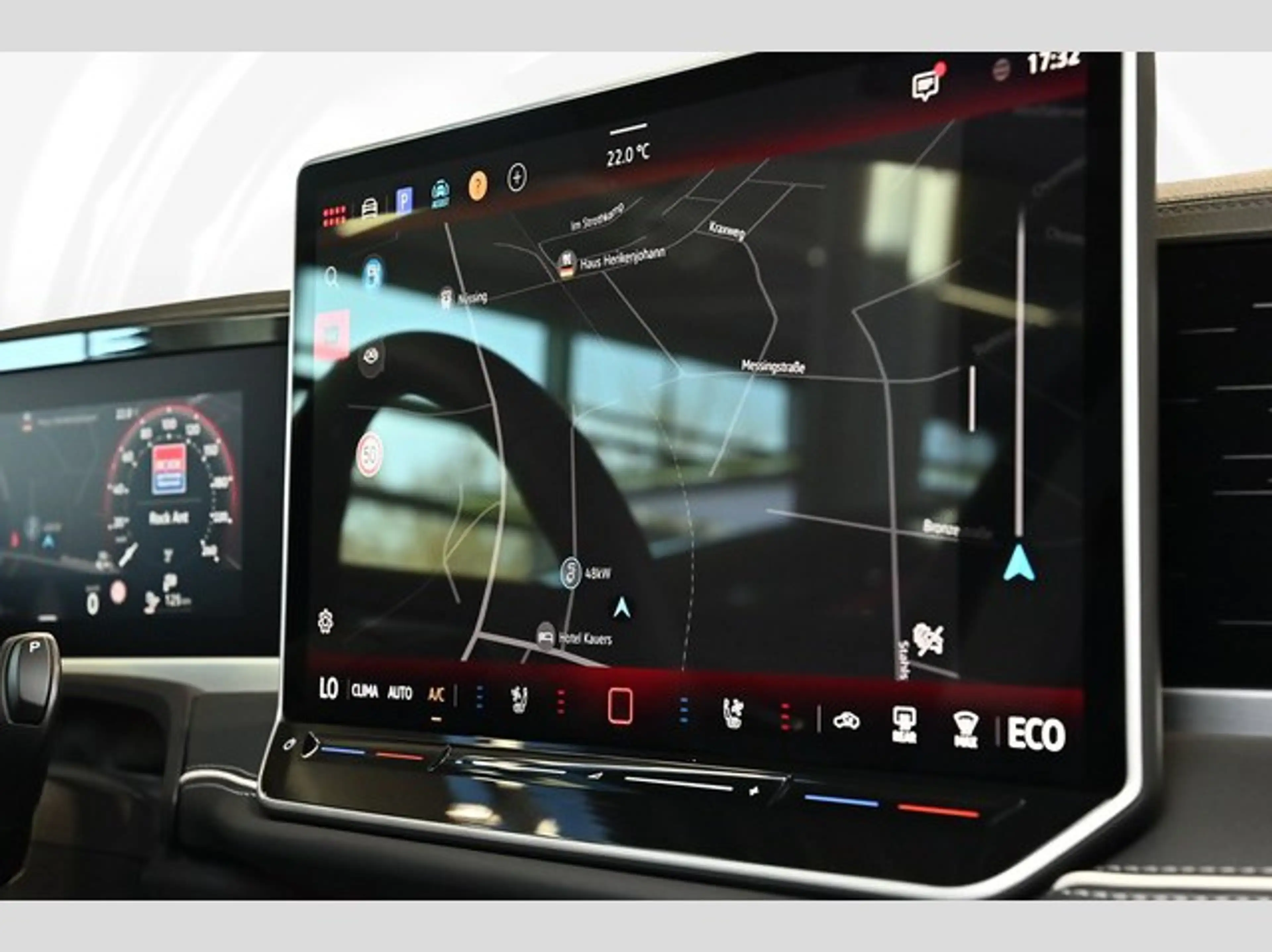 Volkswagen Passat Variant 1,5 l eHybrid DSG Elegance — photo 14
