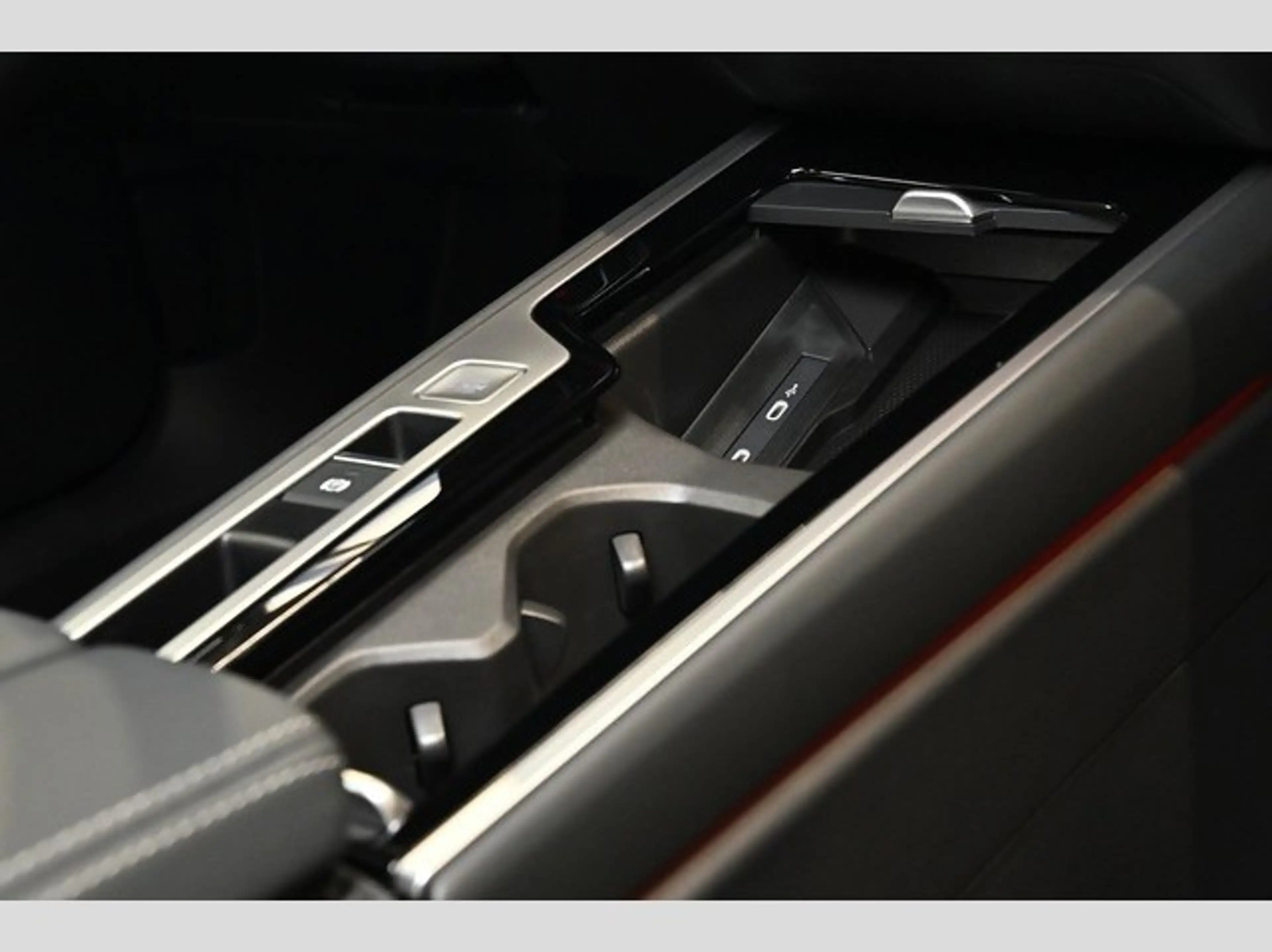 Volkswagen Passat Variant 1,5 l eHybrid DSG Elegance — photo 12
