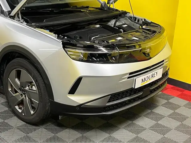 Opel Grandland view 6
