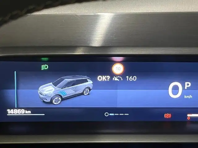 Opel Grandland view 4