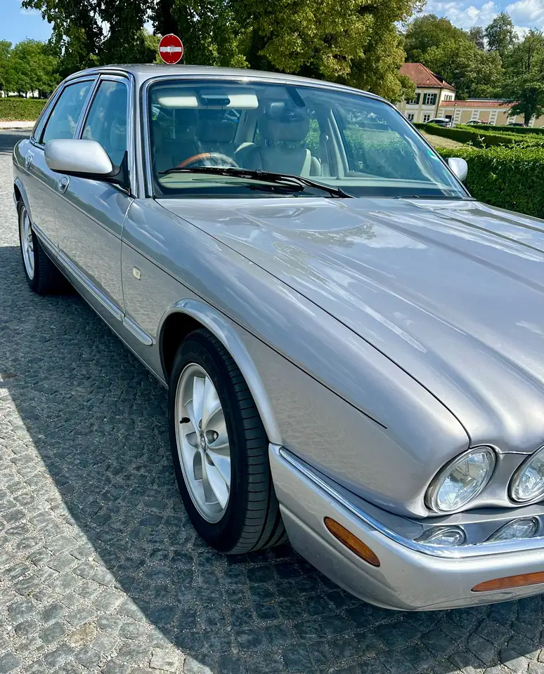Jaguar XJ8 sovereign, foto 5