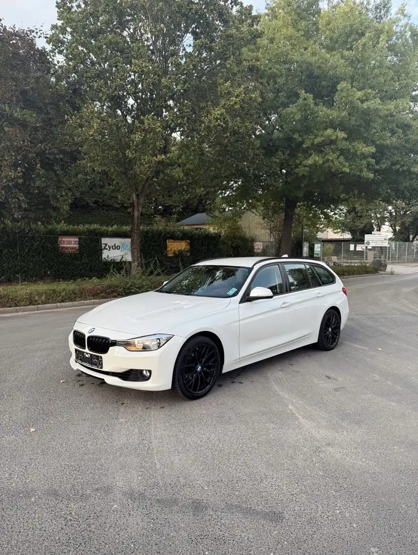 BMW 320 Touring 320iA - 2