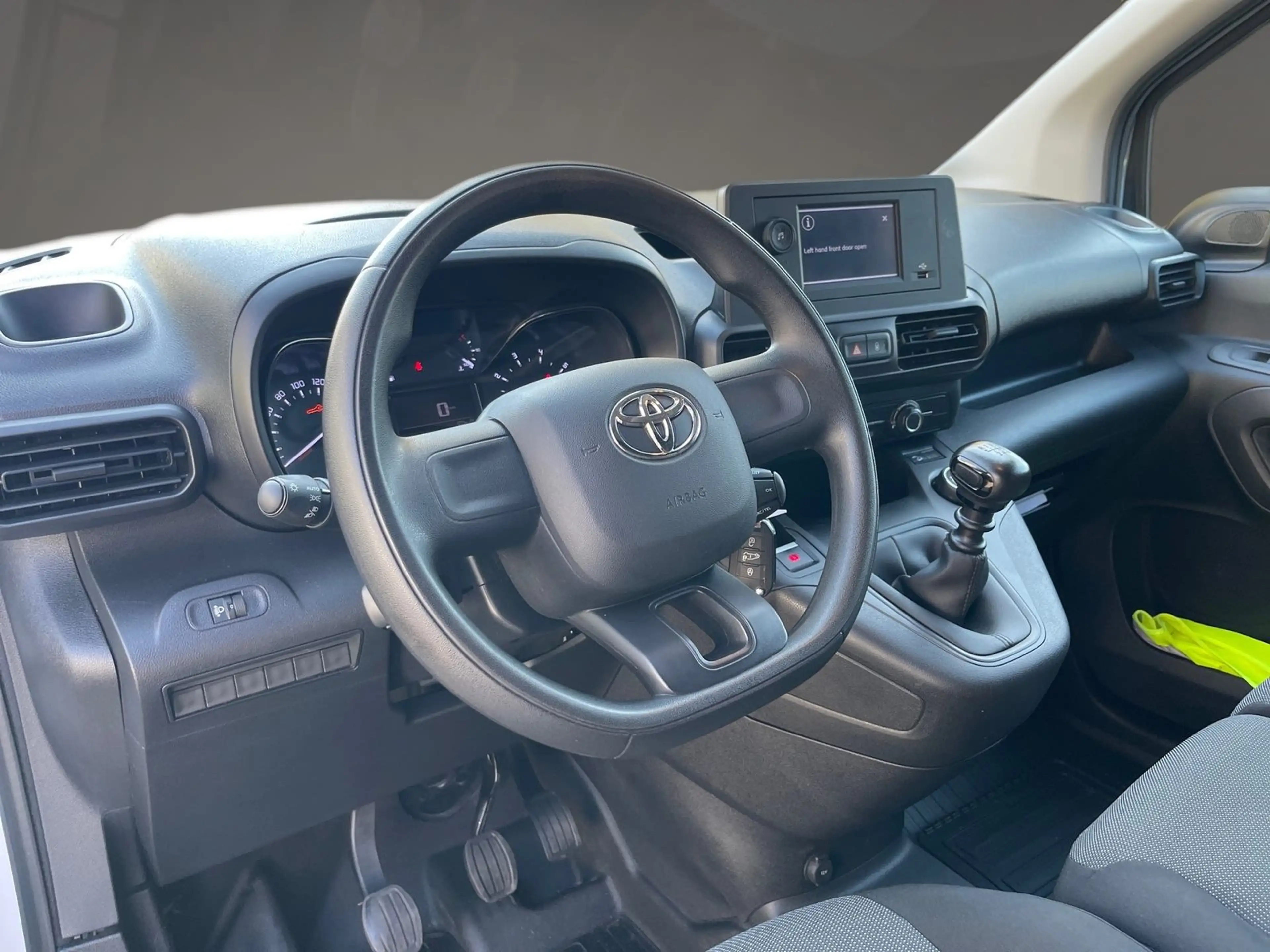 Toyota Proace Proace City L2 Meister XL Klima PDC Tempomat — photo 9
