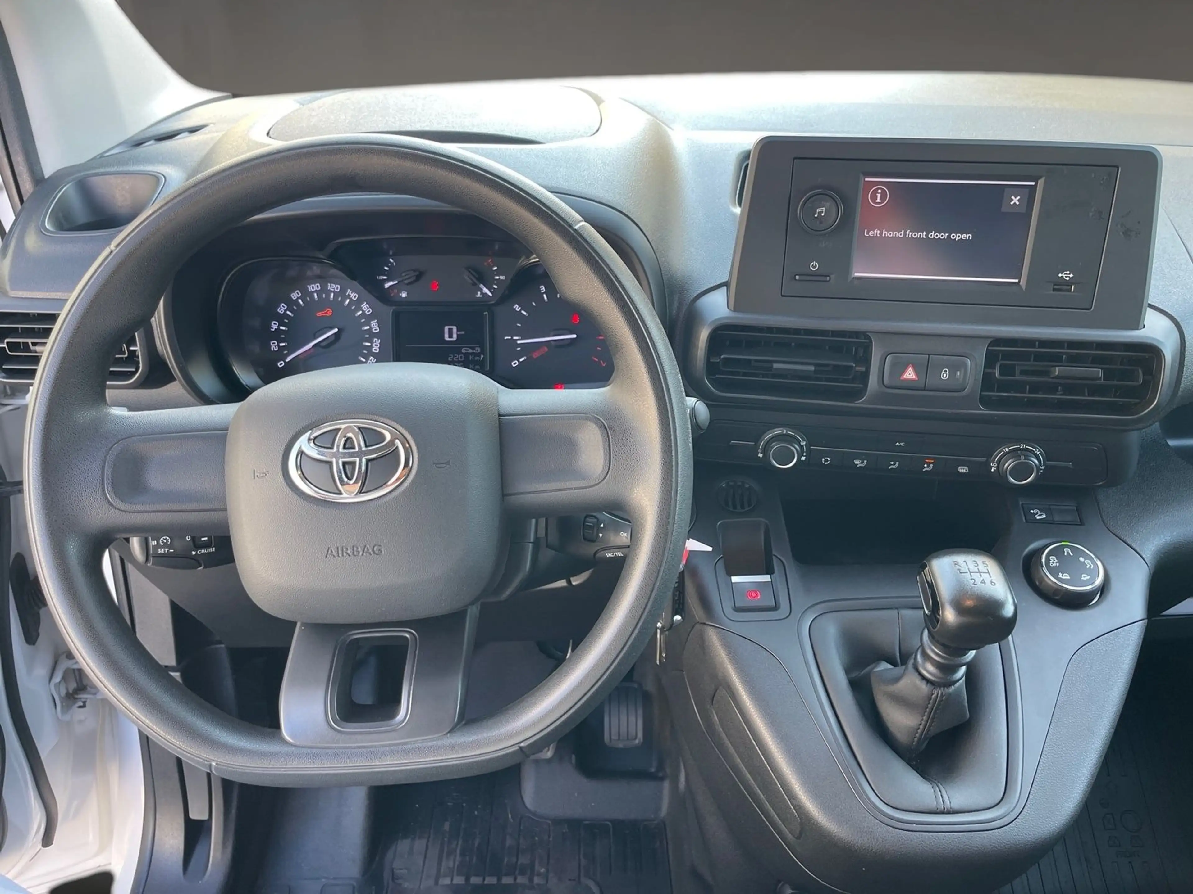 Toyota Proace Proace City L2 Meister XL Klima PDC Tempomat — photo 10