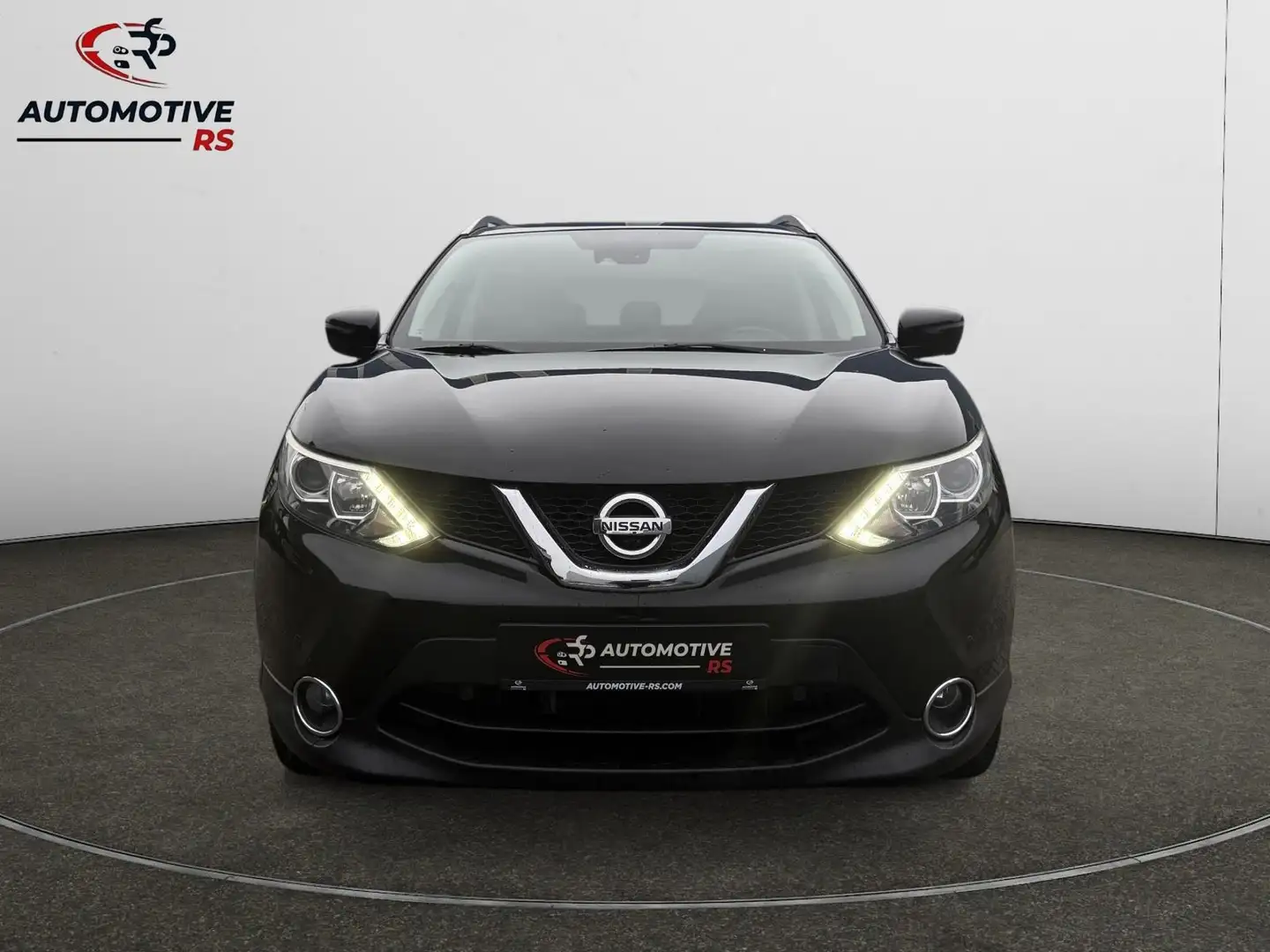 Nissan Qashqai 1.2 Connect Edition 360° Trekhaak Pdc Pano Keyless Zwart - 2
