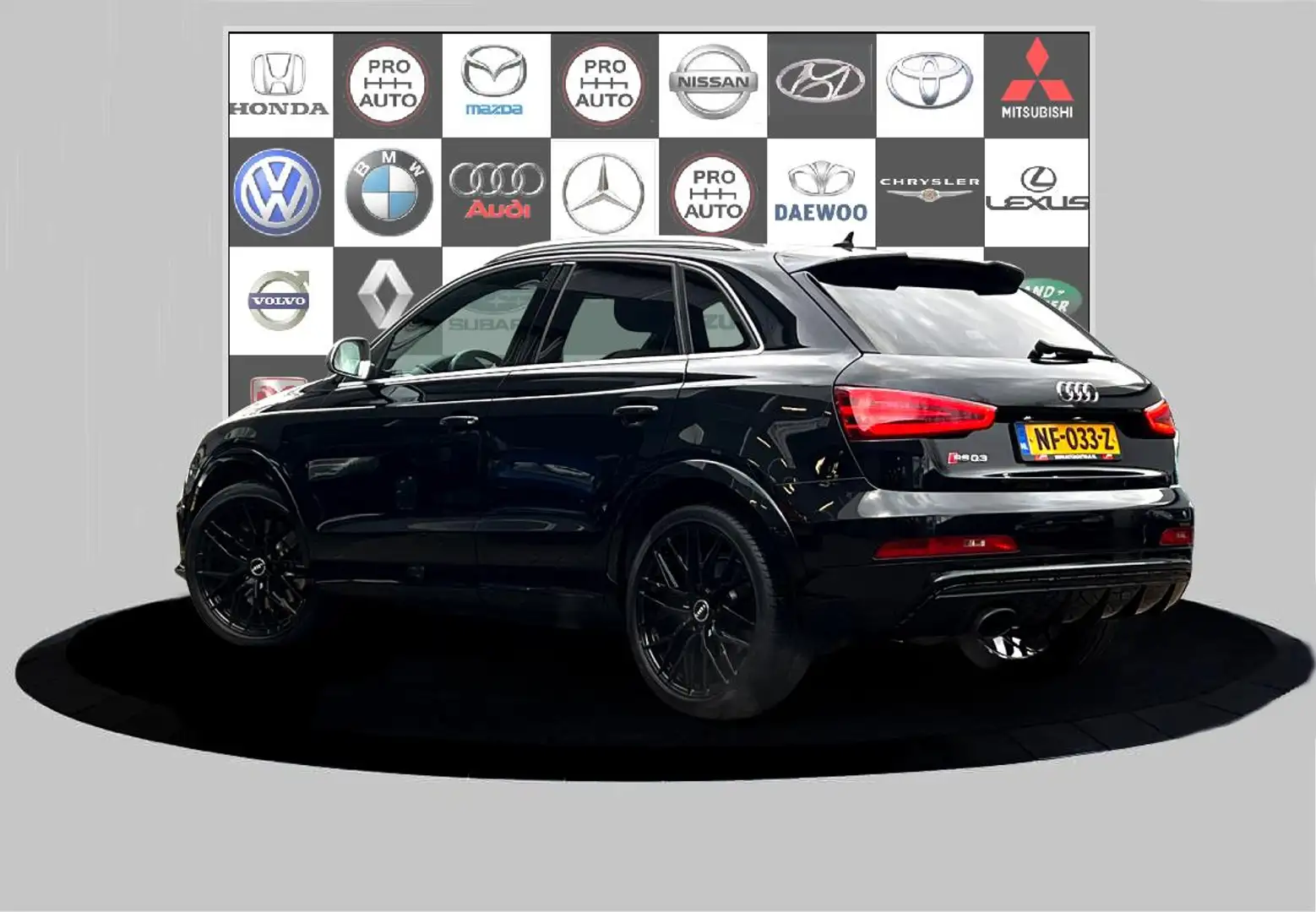Audi RS Q3 2.5 TFSI Q3 quattro Black edition Černá - 2