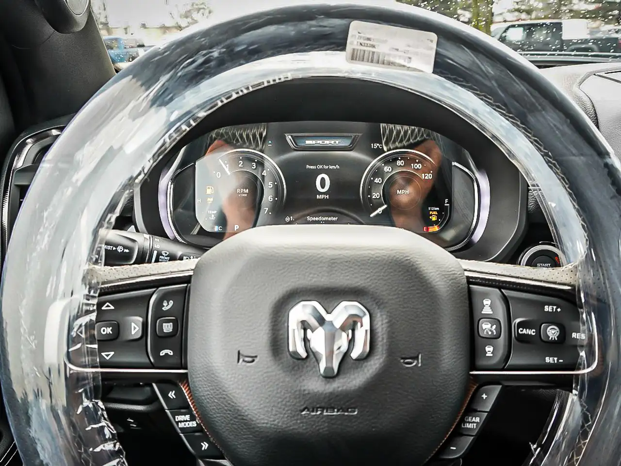 RAM 1500 снимка RAM 1500