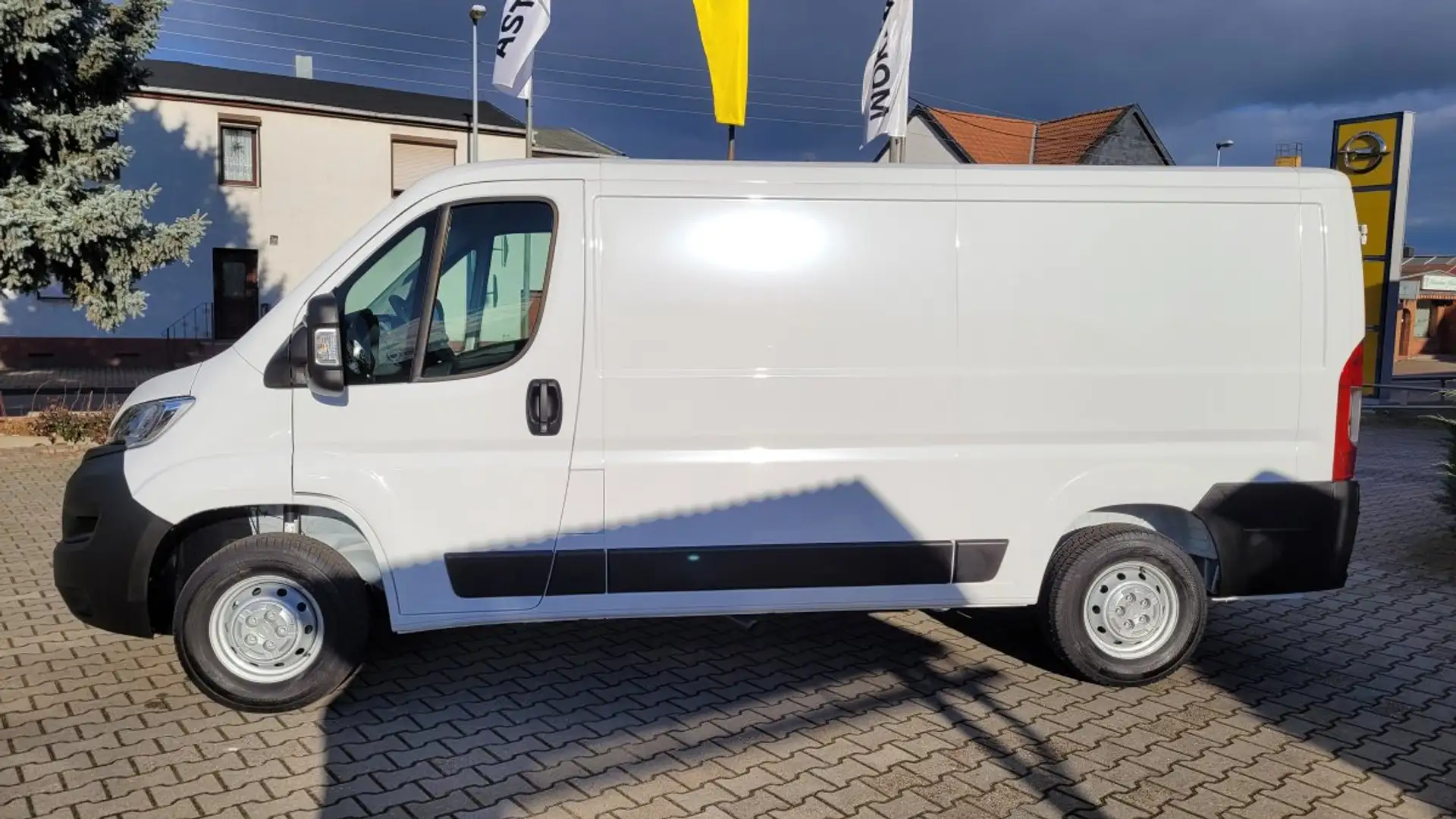 Opel Movano C 2.2 Diesel 140 (3,5t) L2H1 Edition 2.2 Diesel 14 Weiß - 2