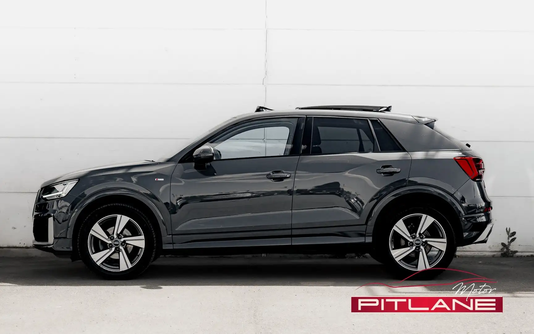 Audi Q2 35 TFSI Edition Business S-Tronic / Virtual / T.O Gris - 2