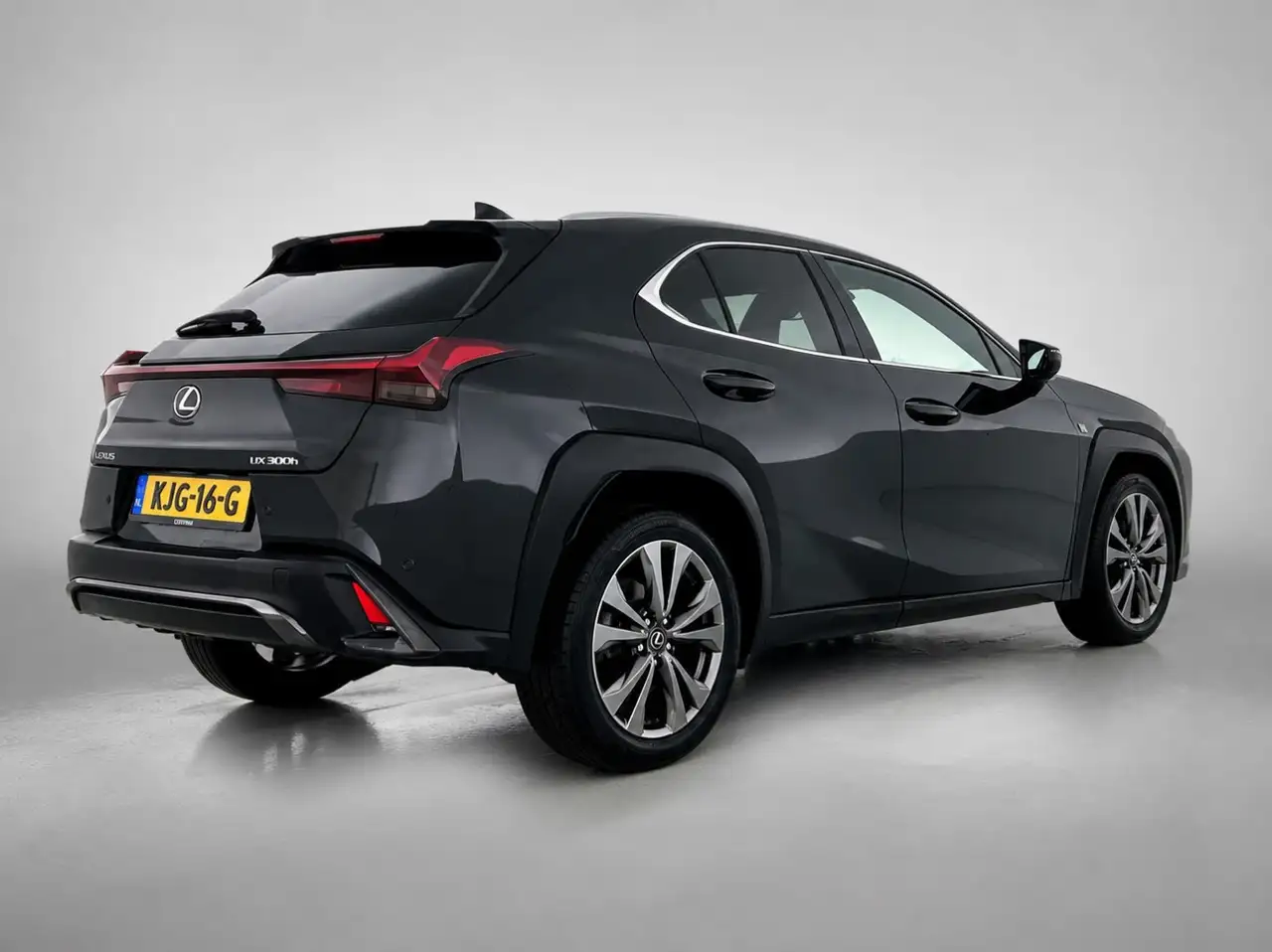 Lexus UX 2026