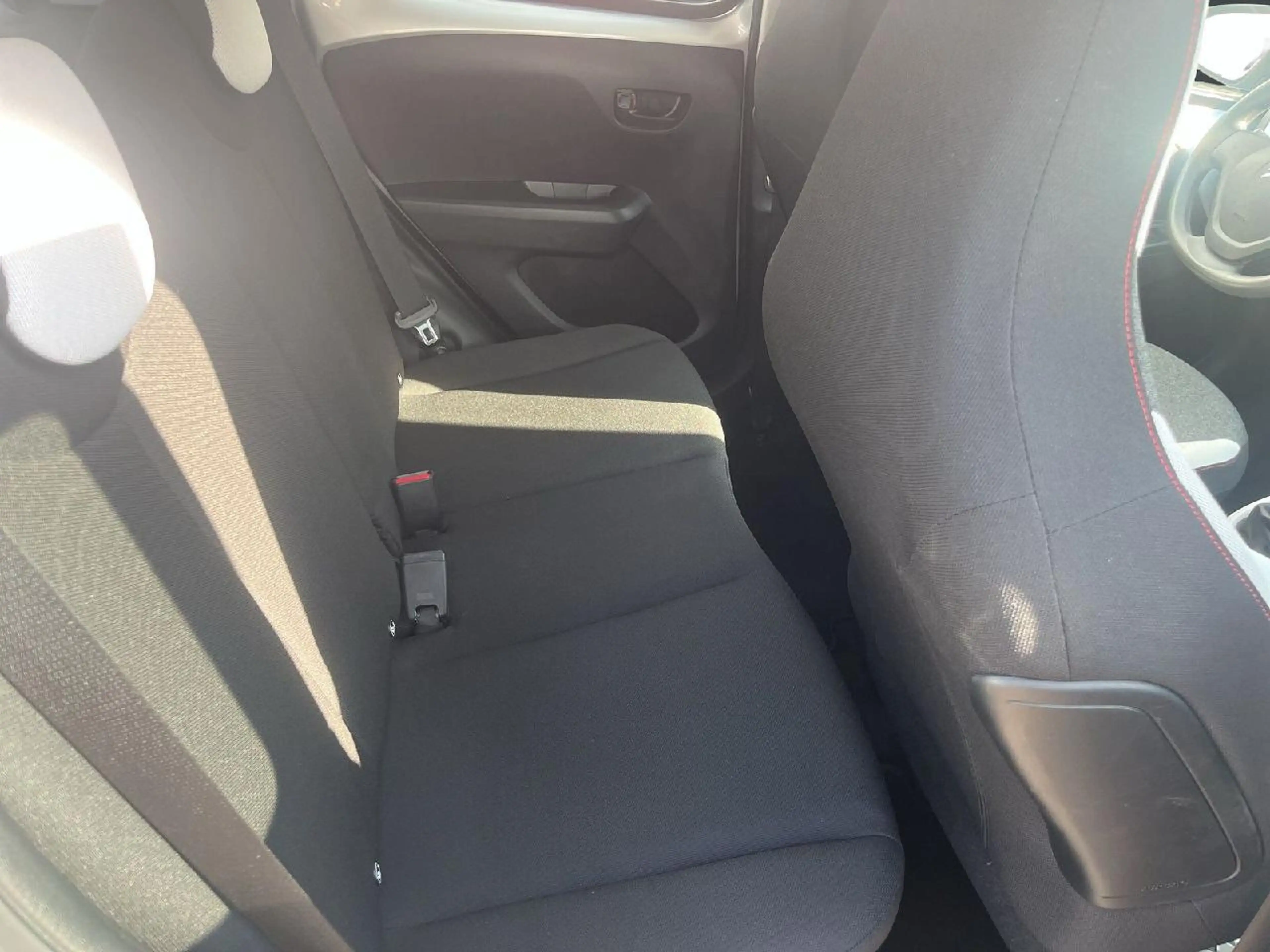 Citroen C1 Feel *PARKSENSOREN HINTEN*KLIMA* — photo 7