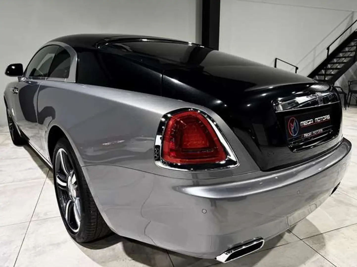 Rolls-Royce Wraith V12 632CV "iNSPiRED BY FILM" SPECiAL EDiTiON " Silber - 2