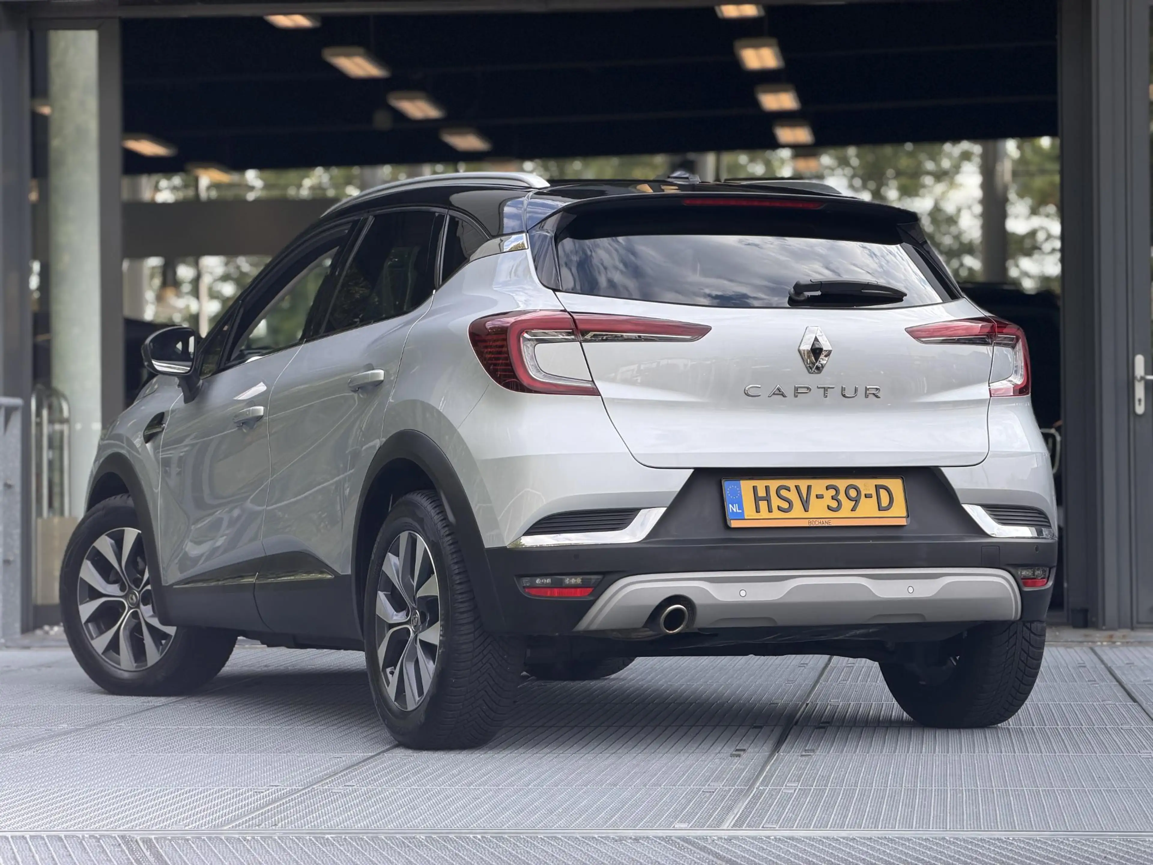 Renault Captur 1.3 TCe 130 Edition One | Dodehoekdetectie | Achte — photo 6