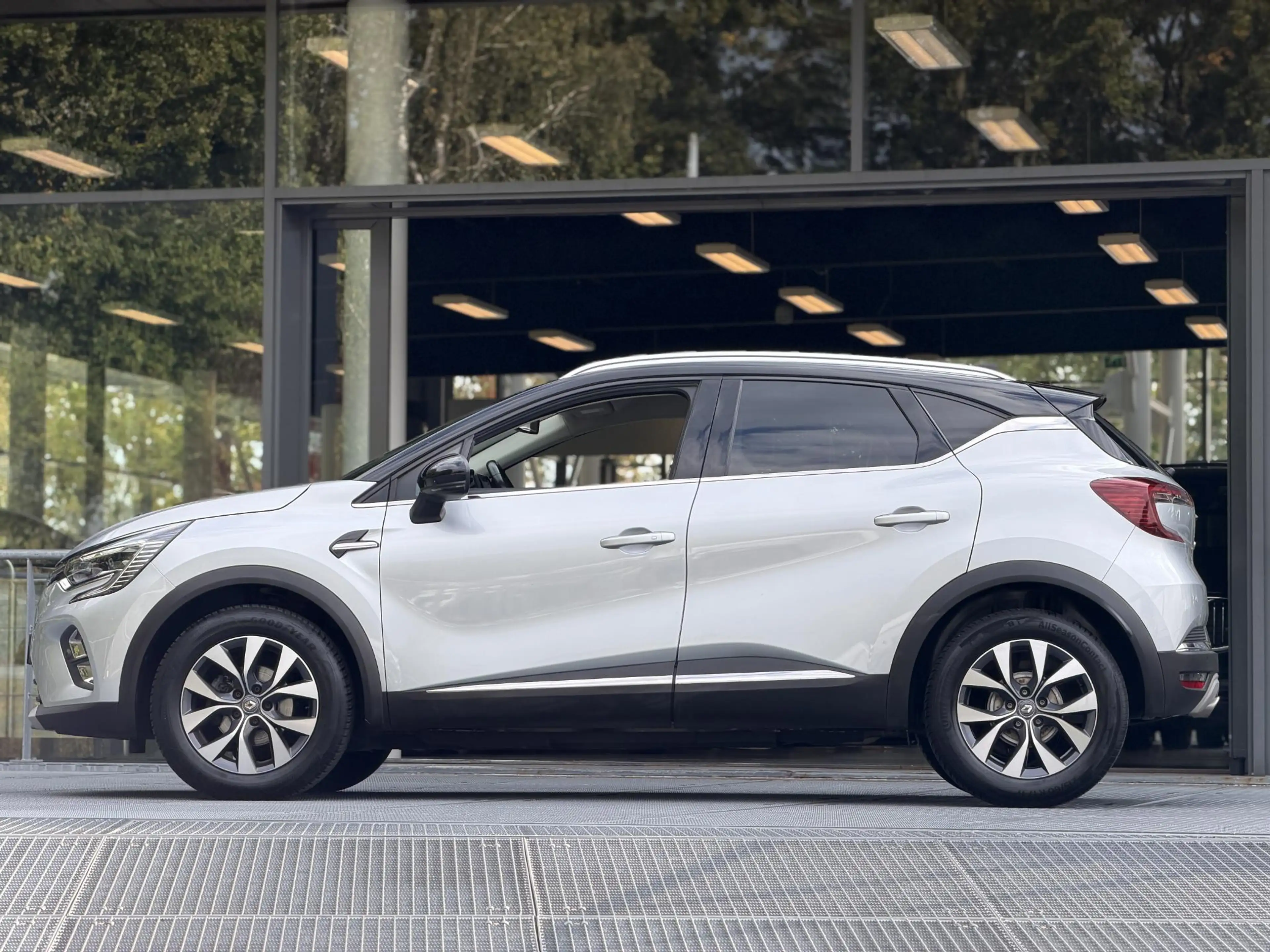 Renault Captur 1.3 TCe 130 Edition One | Dodehoekdetectie | Achte — photo 15