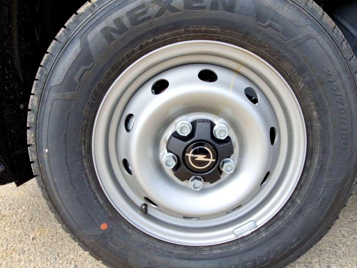 Opel Movano