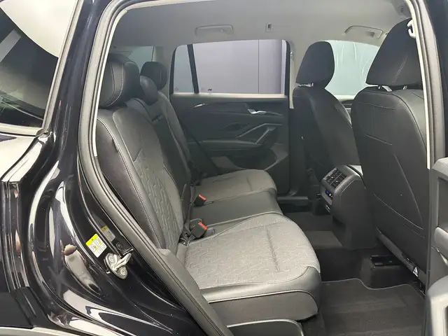 Volkswagen Tiguan view 27