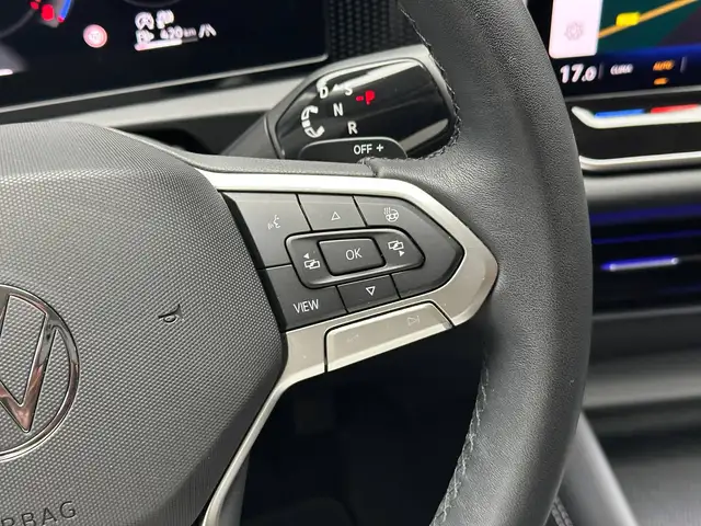 Volkswagen Tiguan view 18