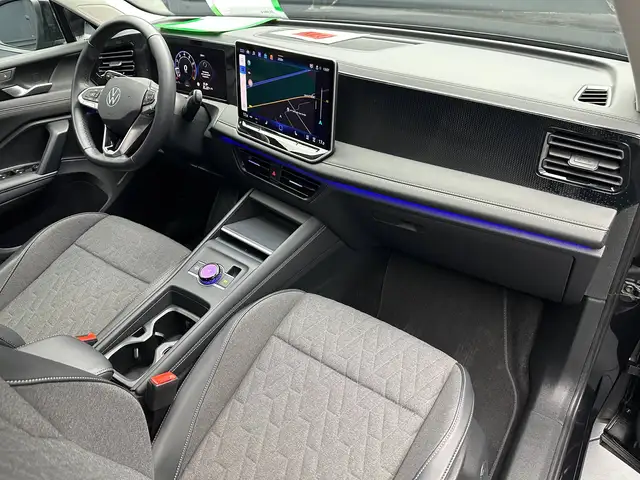 Volkswagen Tiguan view 11