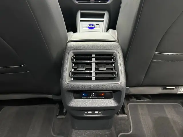 Volkswagen Tiguan view 28